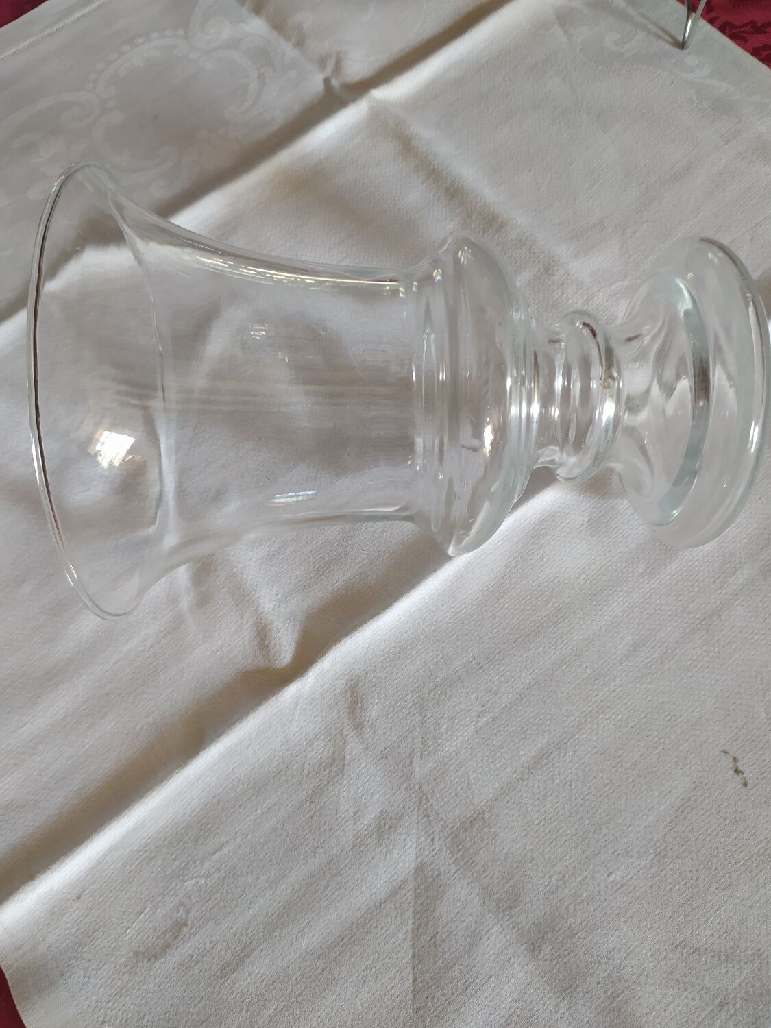 Glass tealight holder