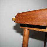 Table d'appoint plateau de service Aase Dreieri Ganddal Norvège  en teck et chêne années 1960