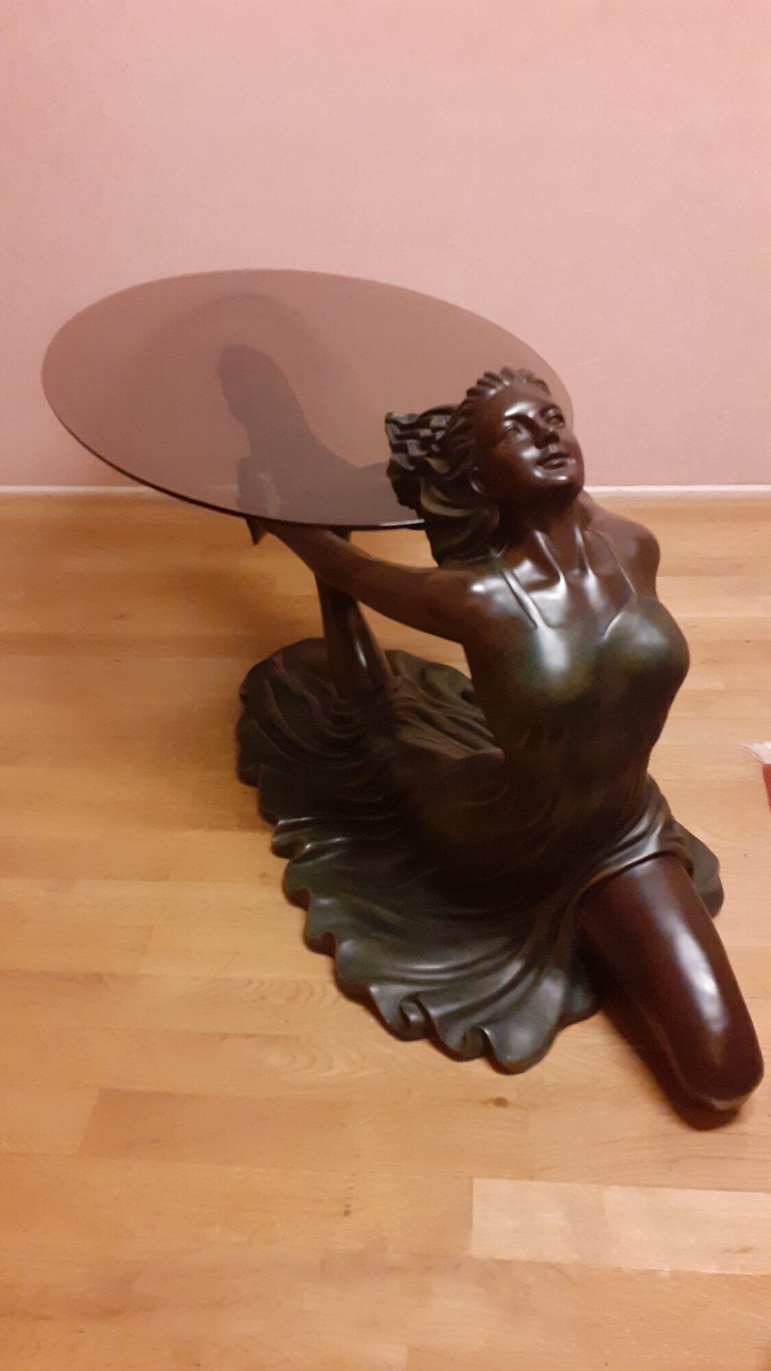 Coffee table, young woman in resin, smoked and beveled glass