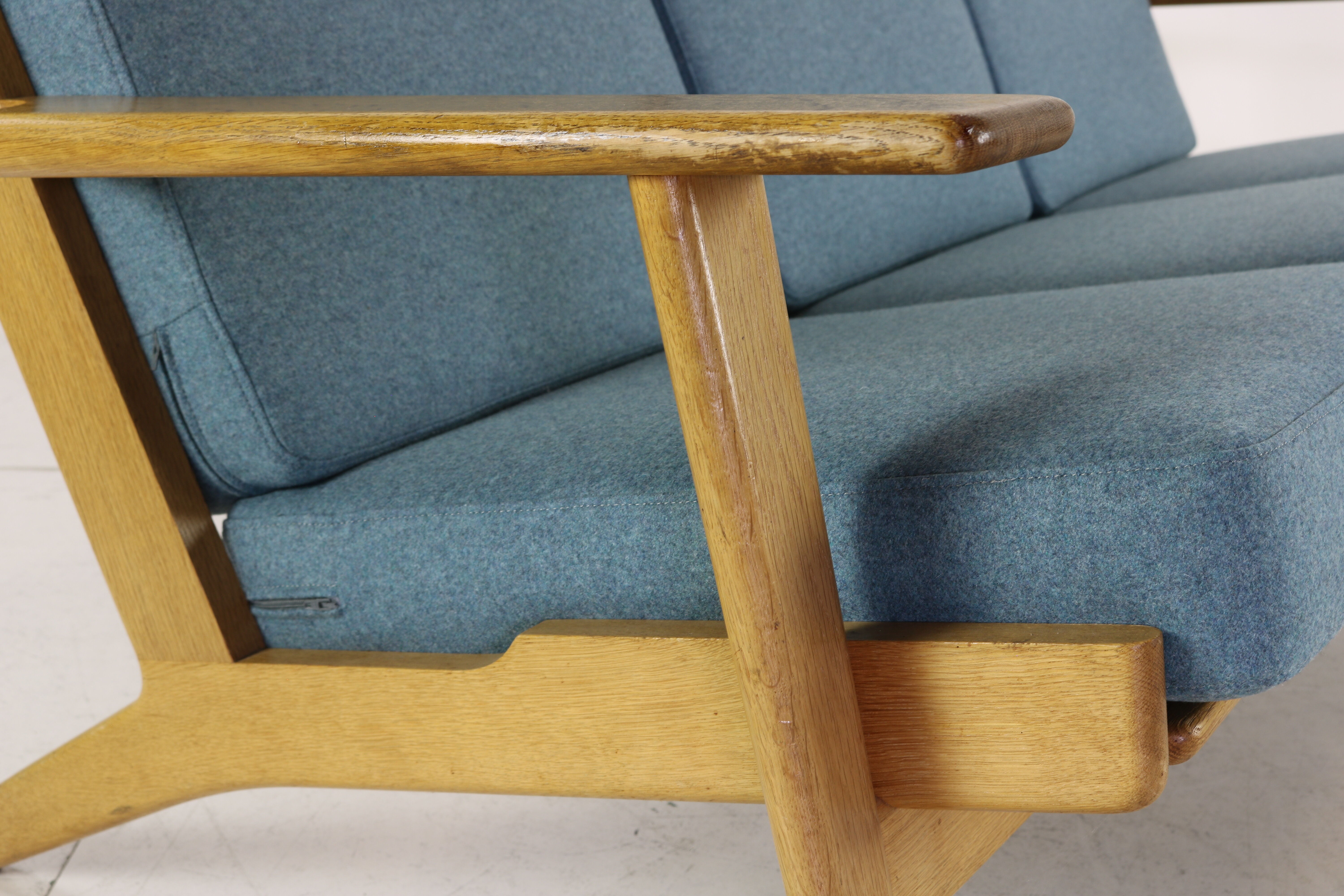 Complete danish design oakwood Hans Wegner lounge set