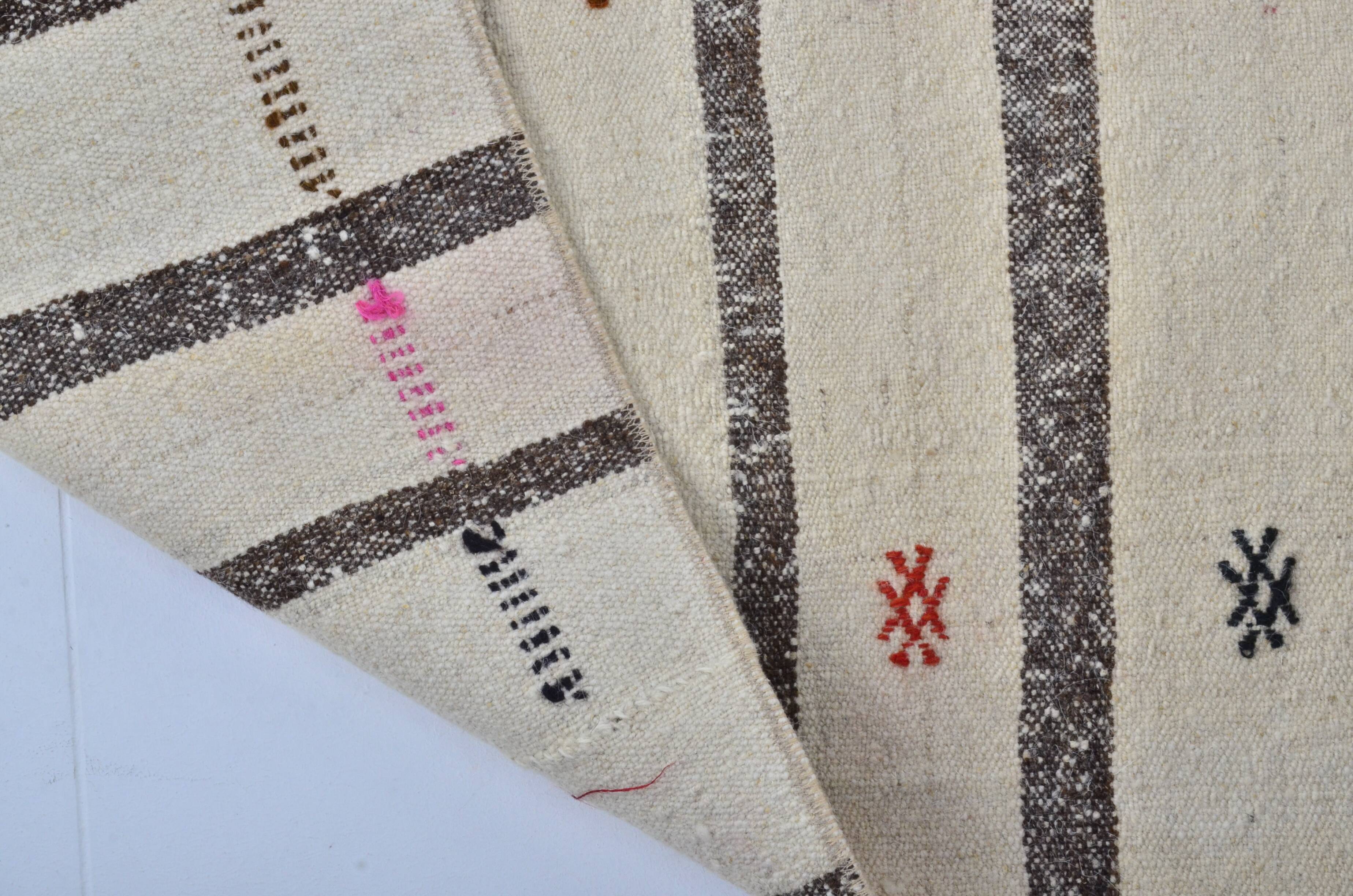 Neutral Vintage Turkish Off White Rug sku 3390
