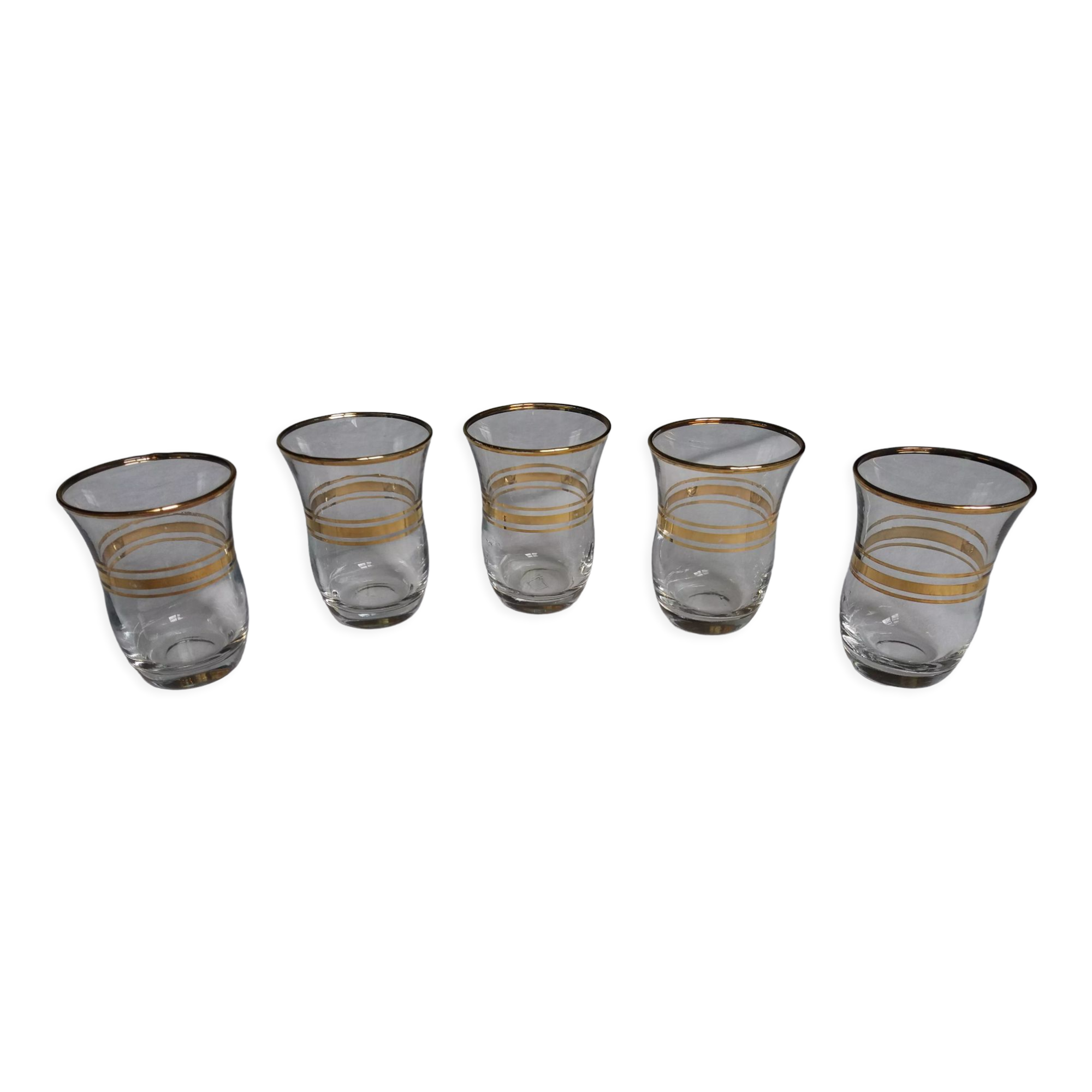 5 tea glasses