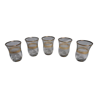 5 tea glasses