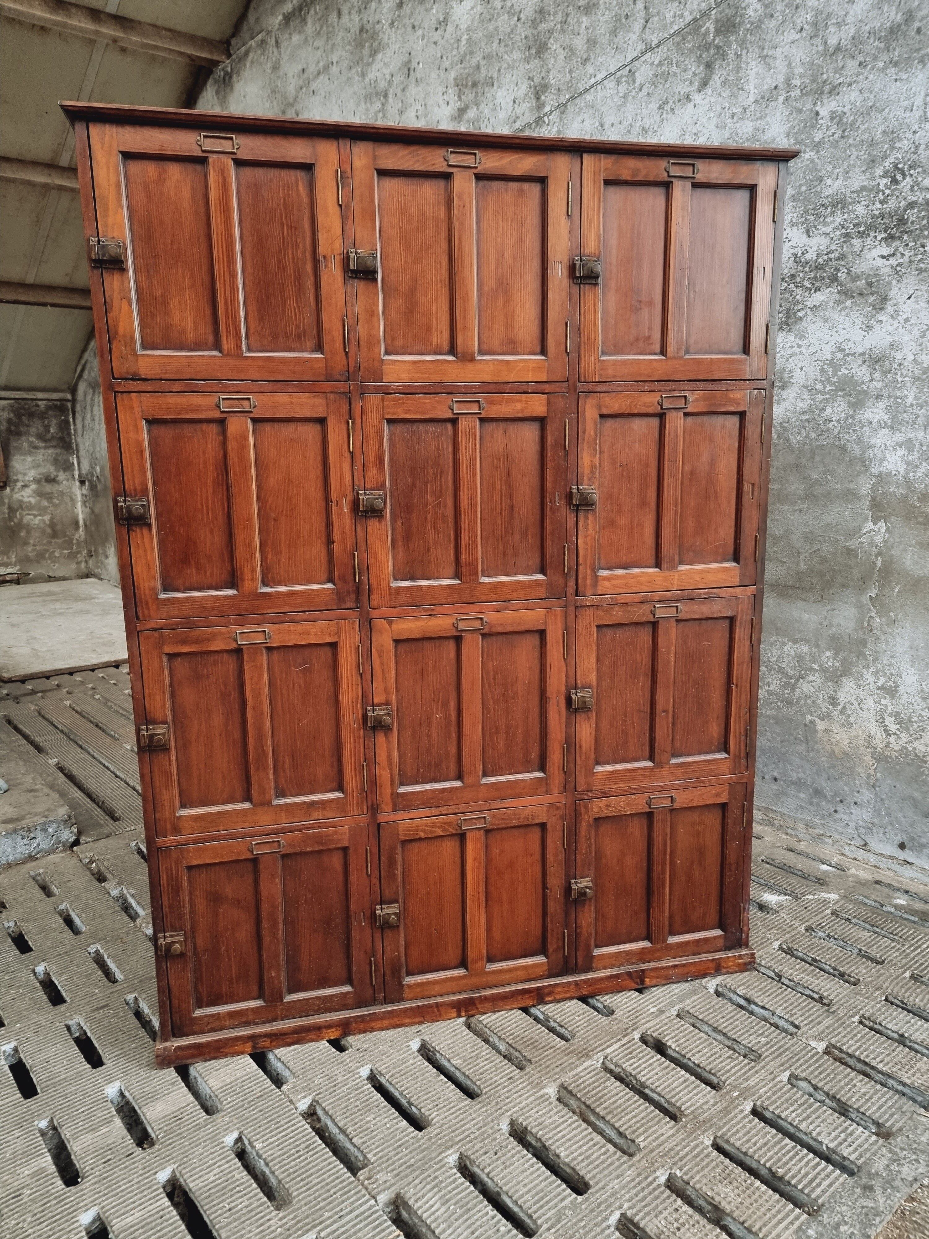 Antique cabinet office cabinet locker sideboard