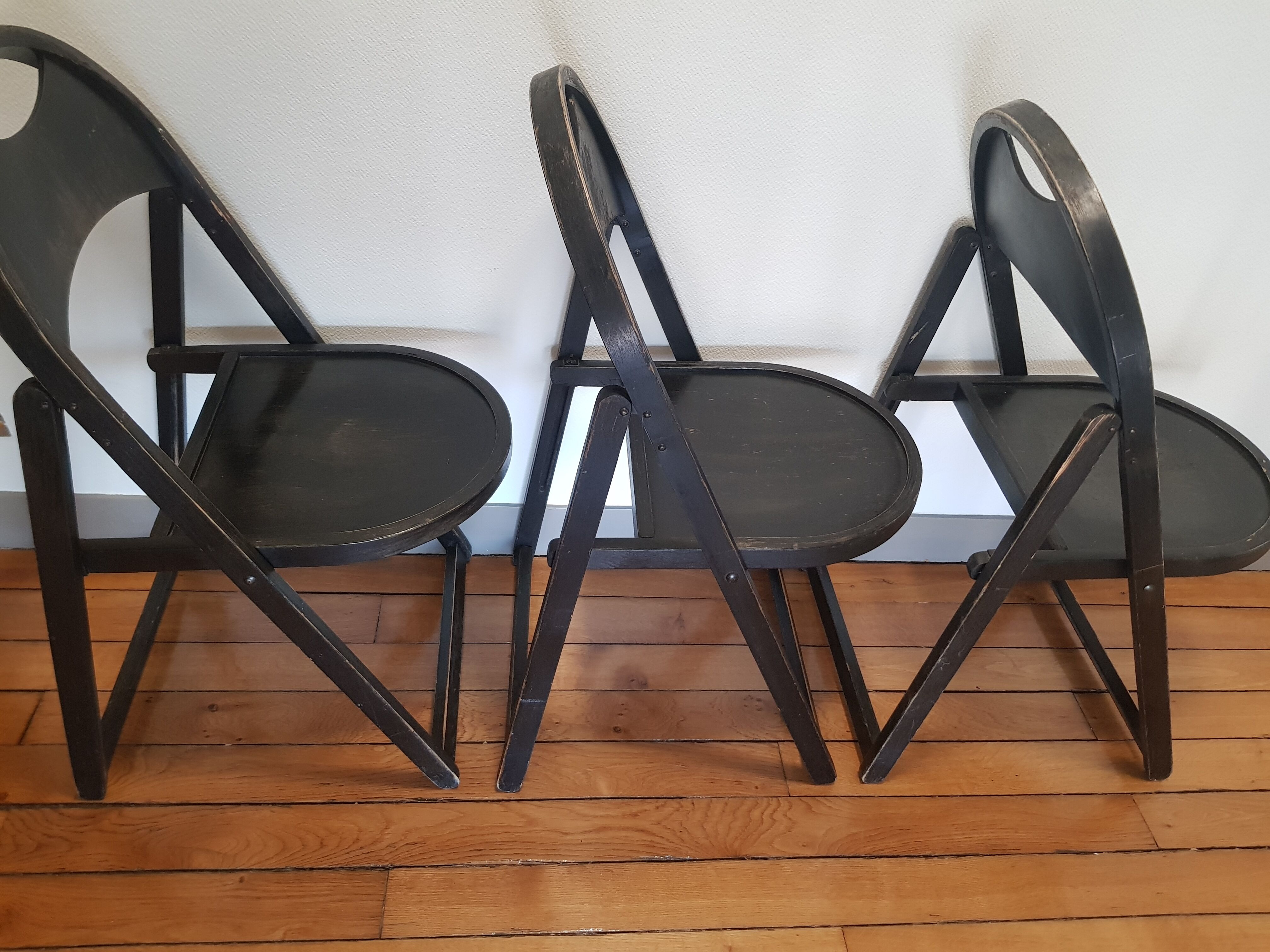 Lot of 3 folding chairs tunaet b751