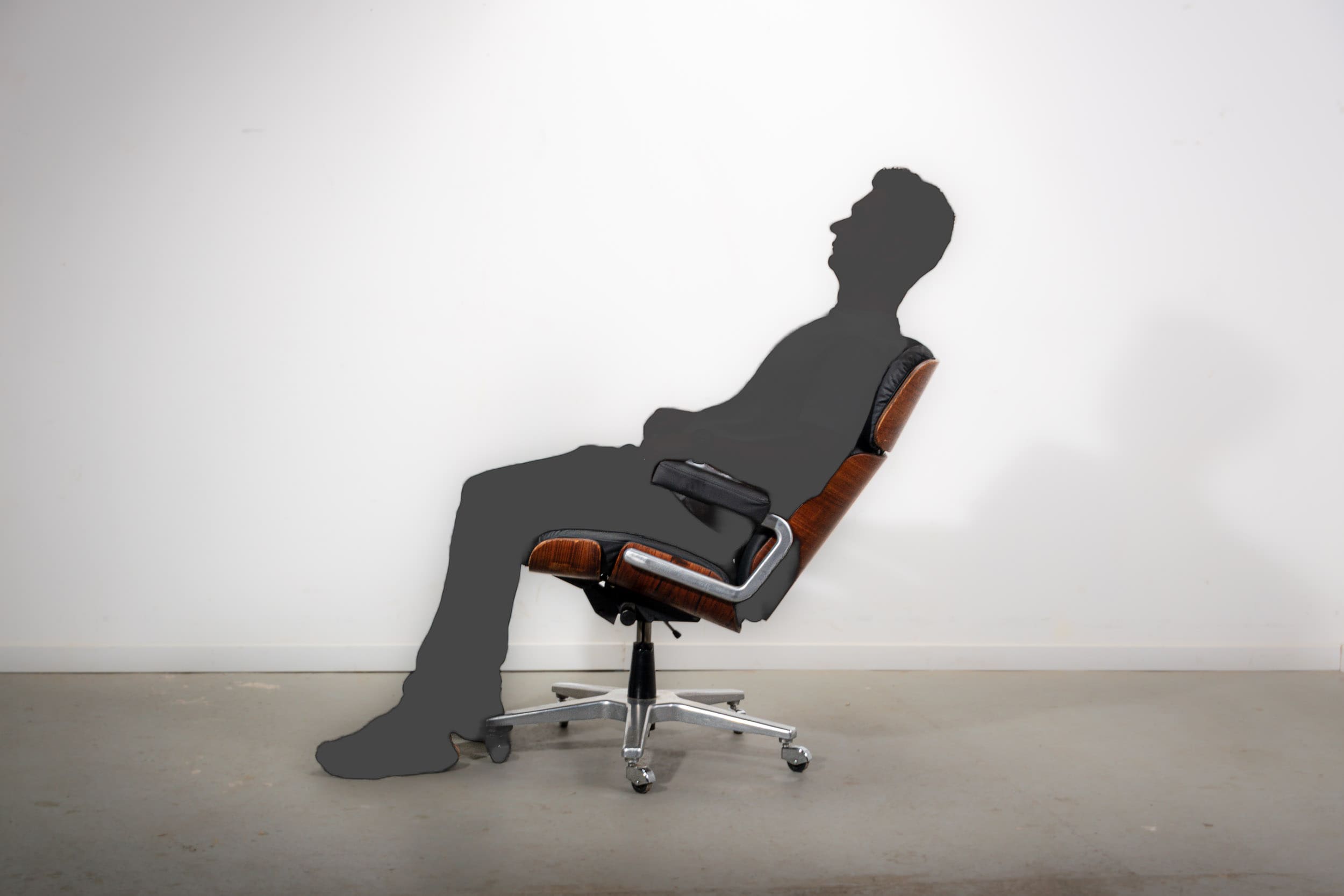 Pasal executive office chair, by Prof. Karl Dittert for Giroflex