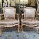 Paire de fauteuils cabriolets de style Louis XV