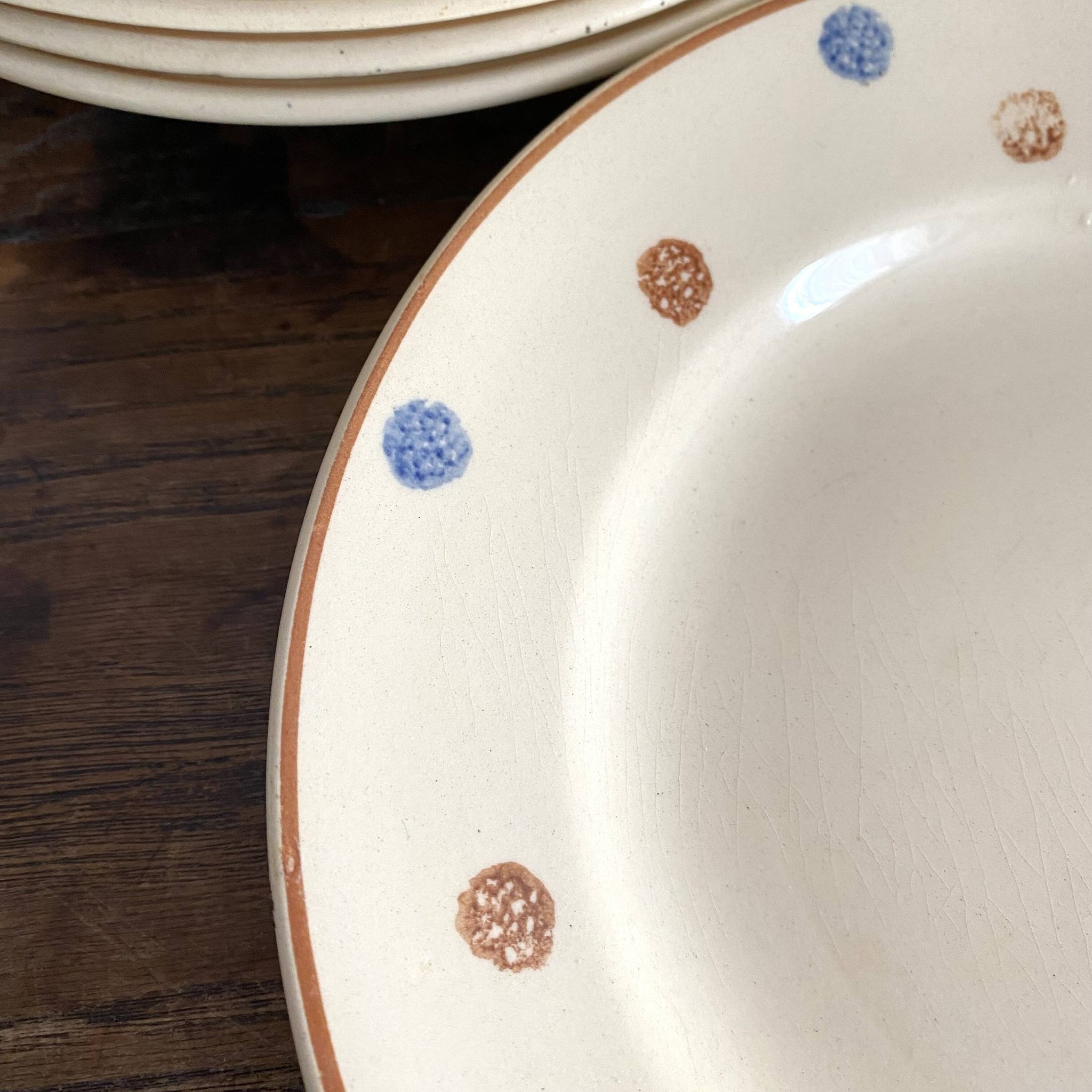Assiettes plates  anciennes  à pois Sarreguemines