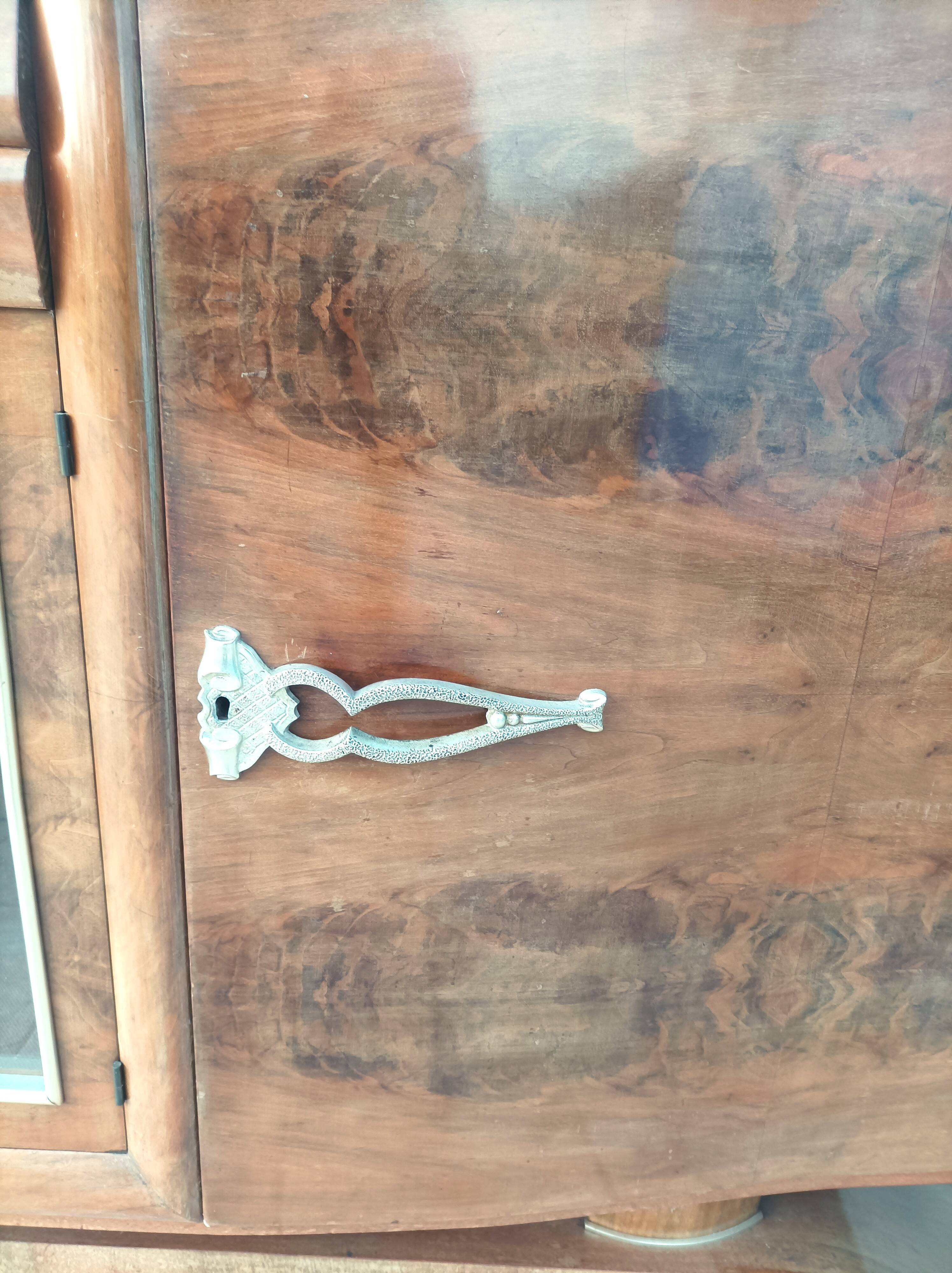 Art Deco sideboard in burr walnut