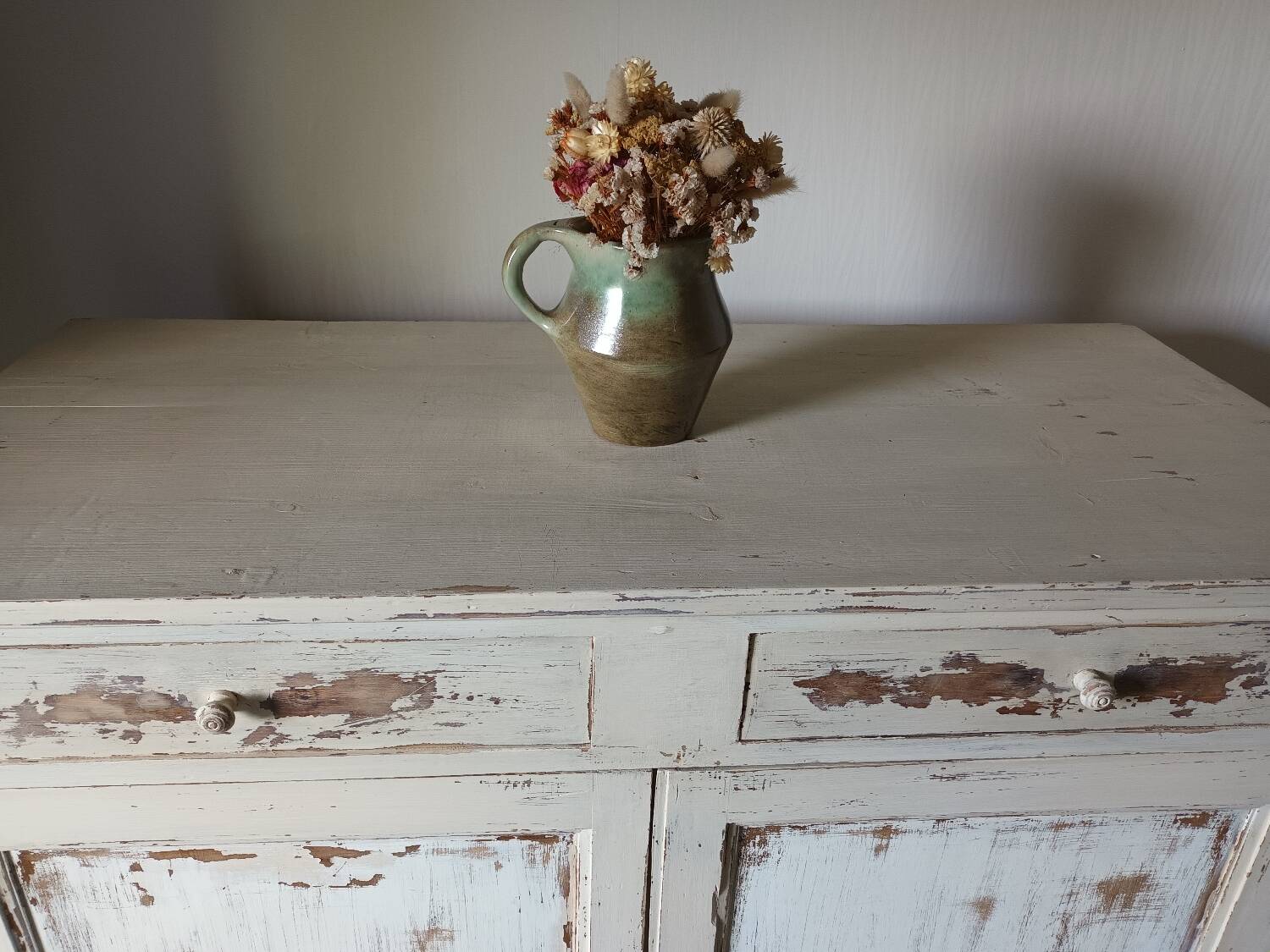 Haut buffet Parisien ancien patiné