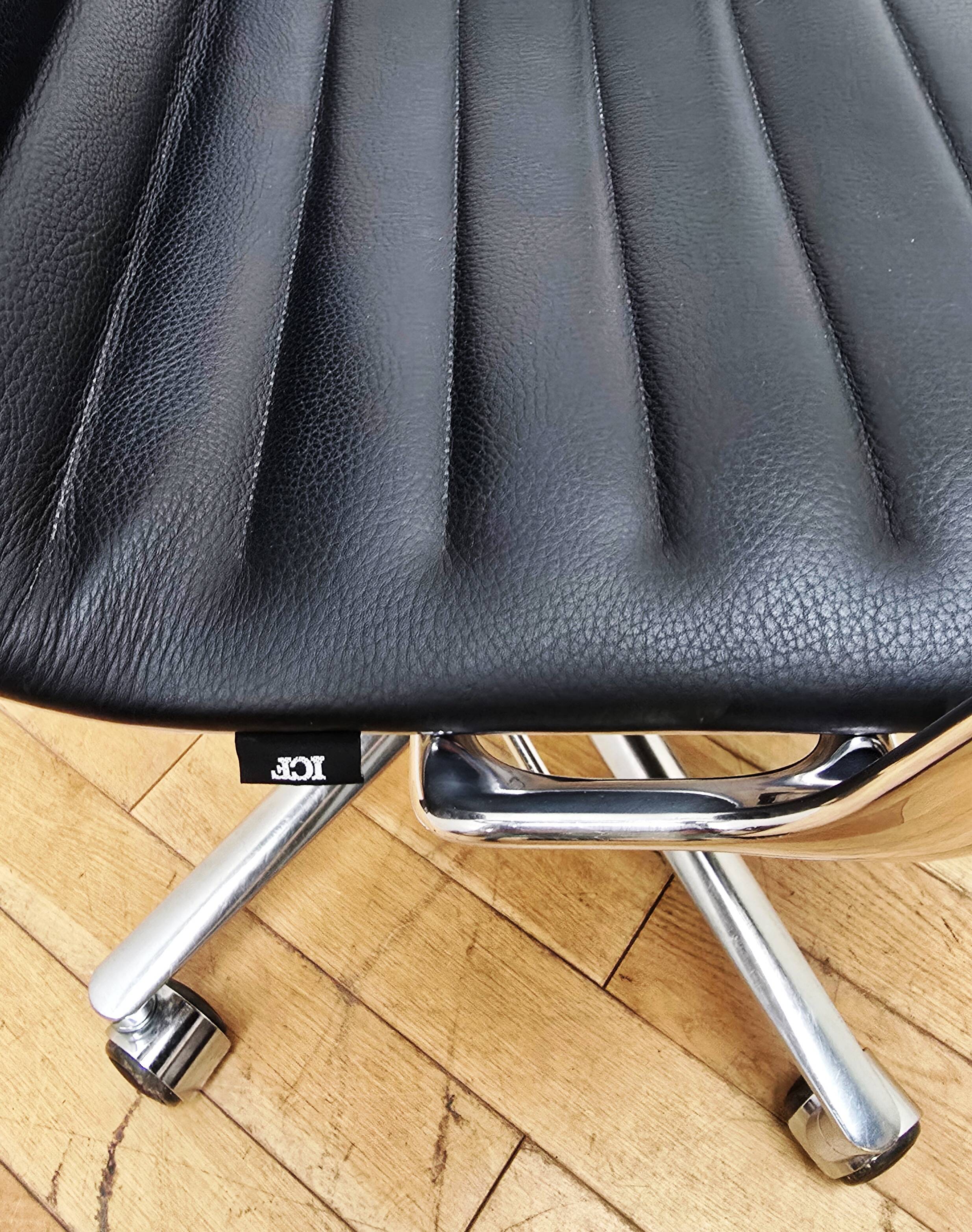 Suite de 6 chaises de bureau Una Chair, ICF