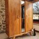 Armoire vintage pieds compas
