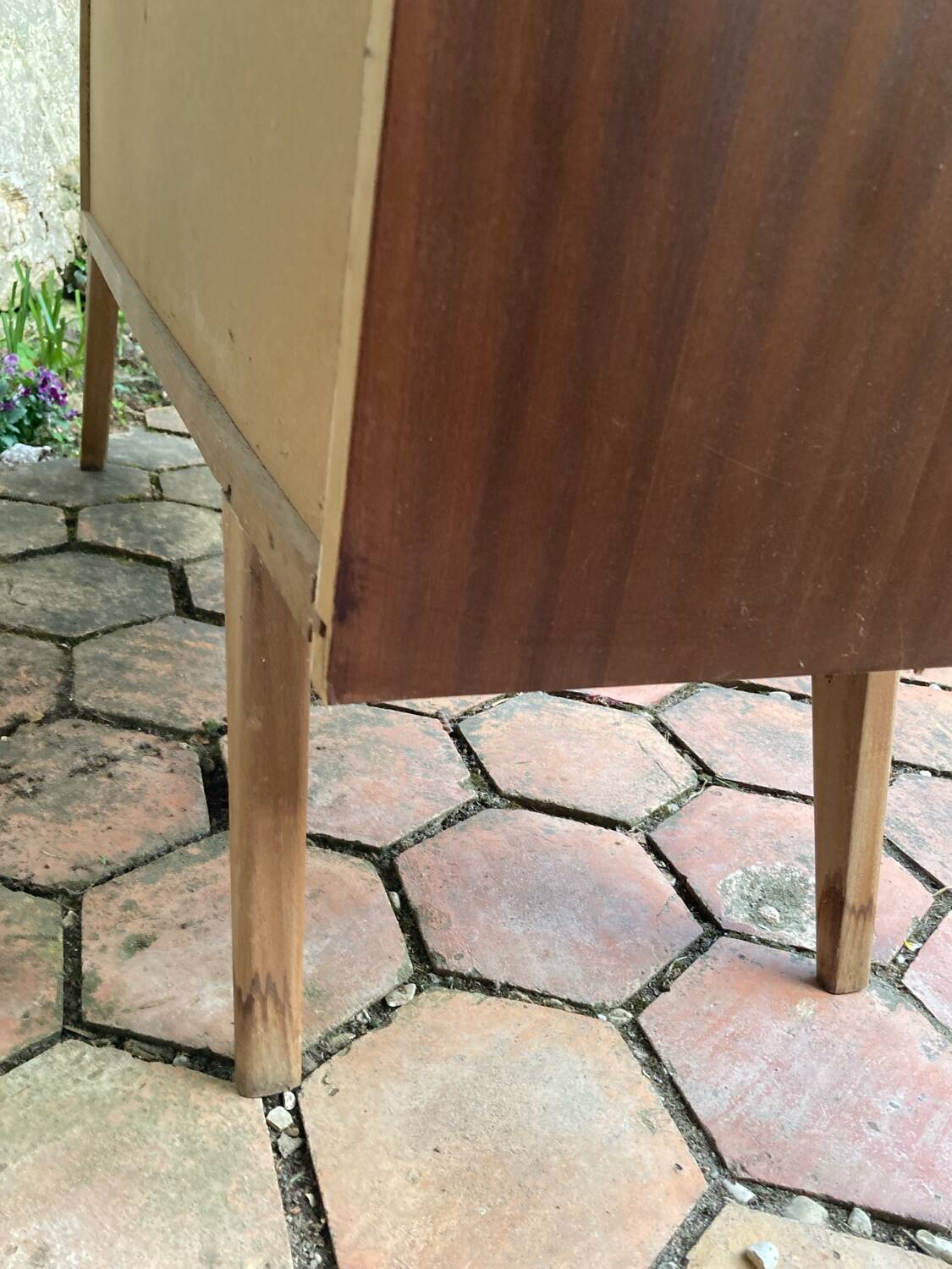 Buffet vinage pieds compas