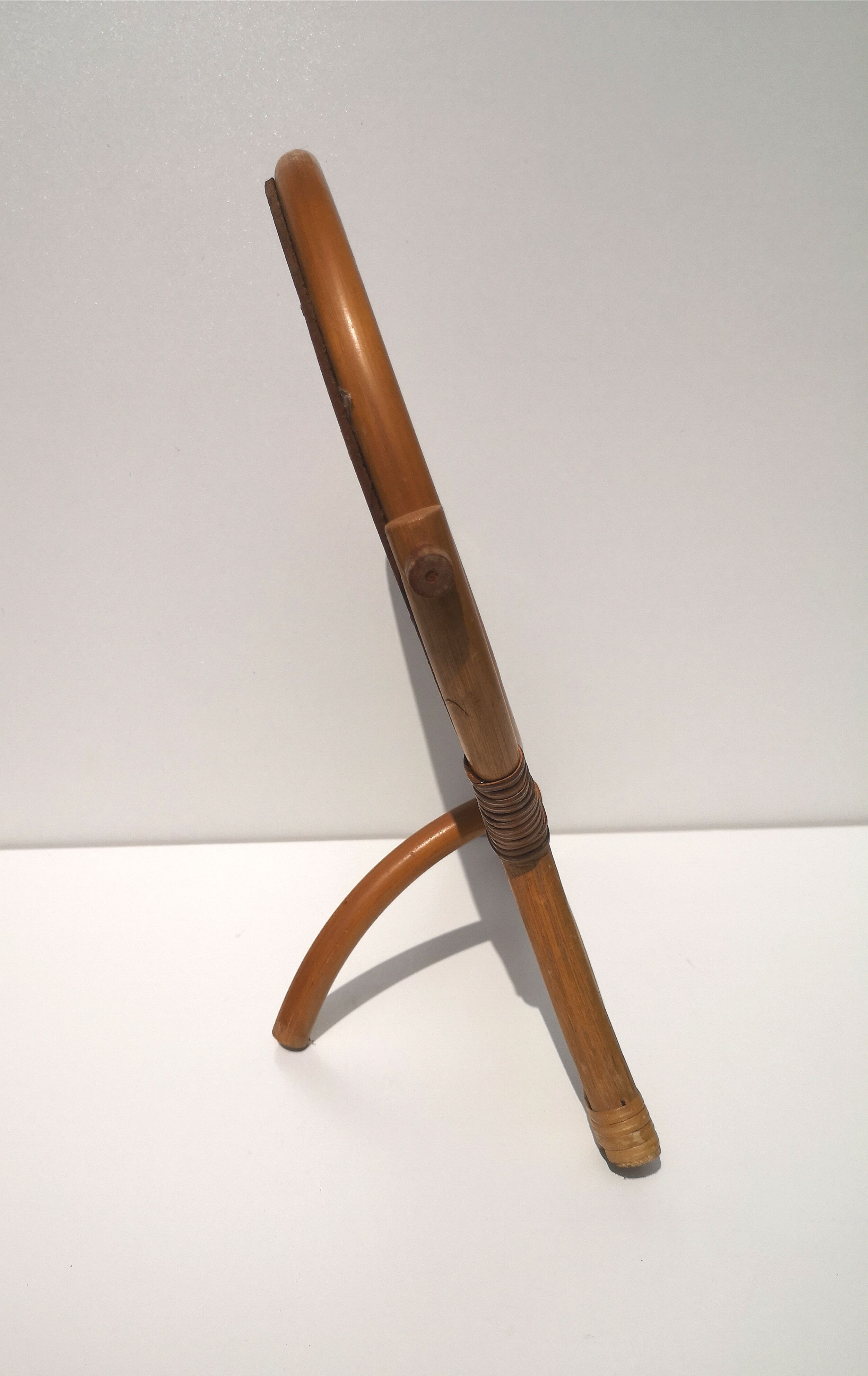Mirror to pose, vintage, rattan