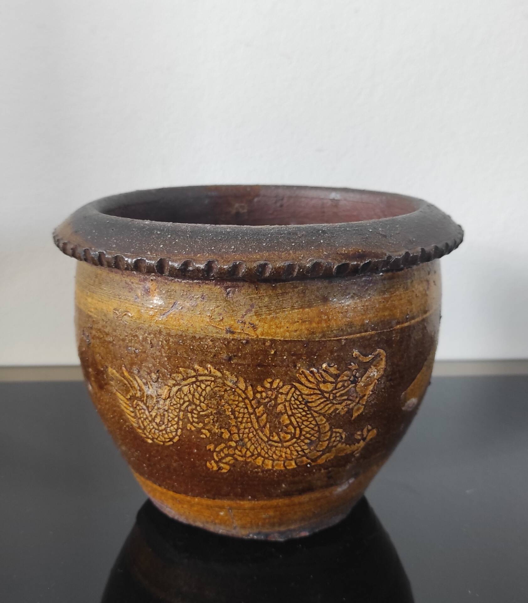 Vintage cache-pot in glazed stoneware