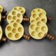 Porcelain snail pans
