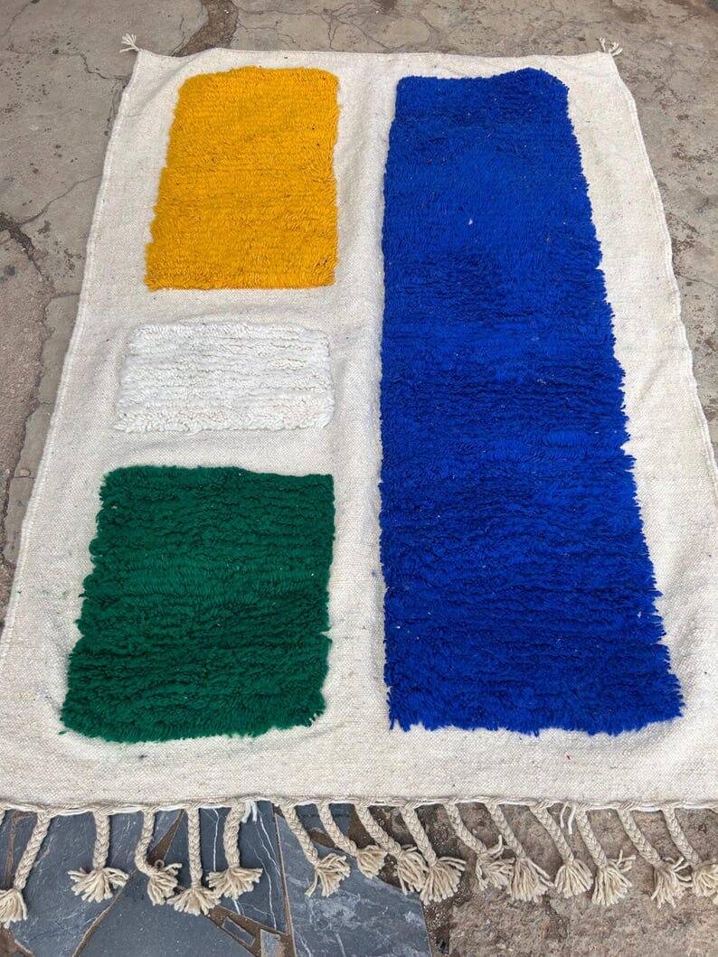 Handmade Berber rug 150/250 cm