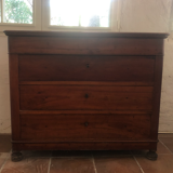 Commode en bois massif