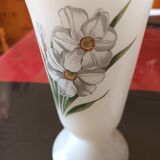 2 vintage Arcopal vases