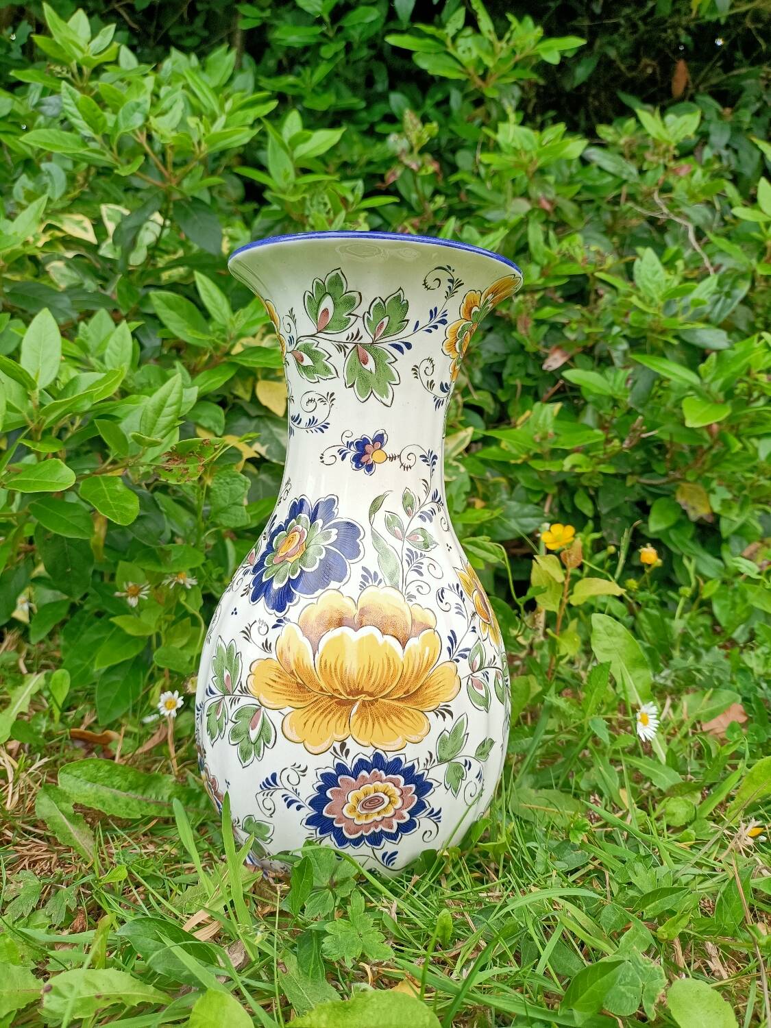 Retro ceramic vase
