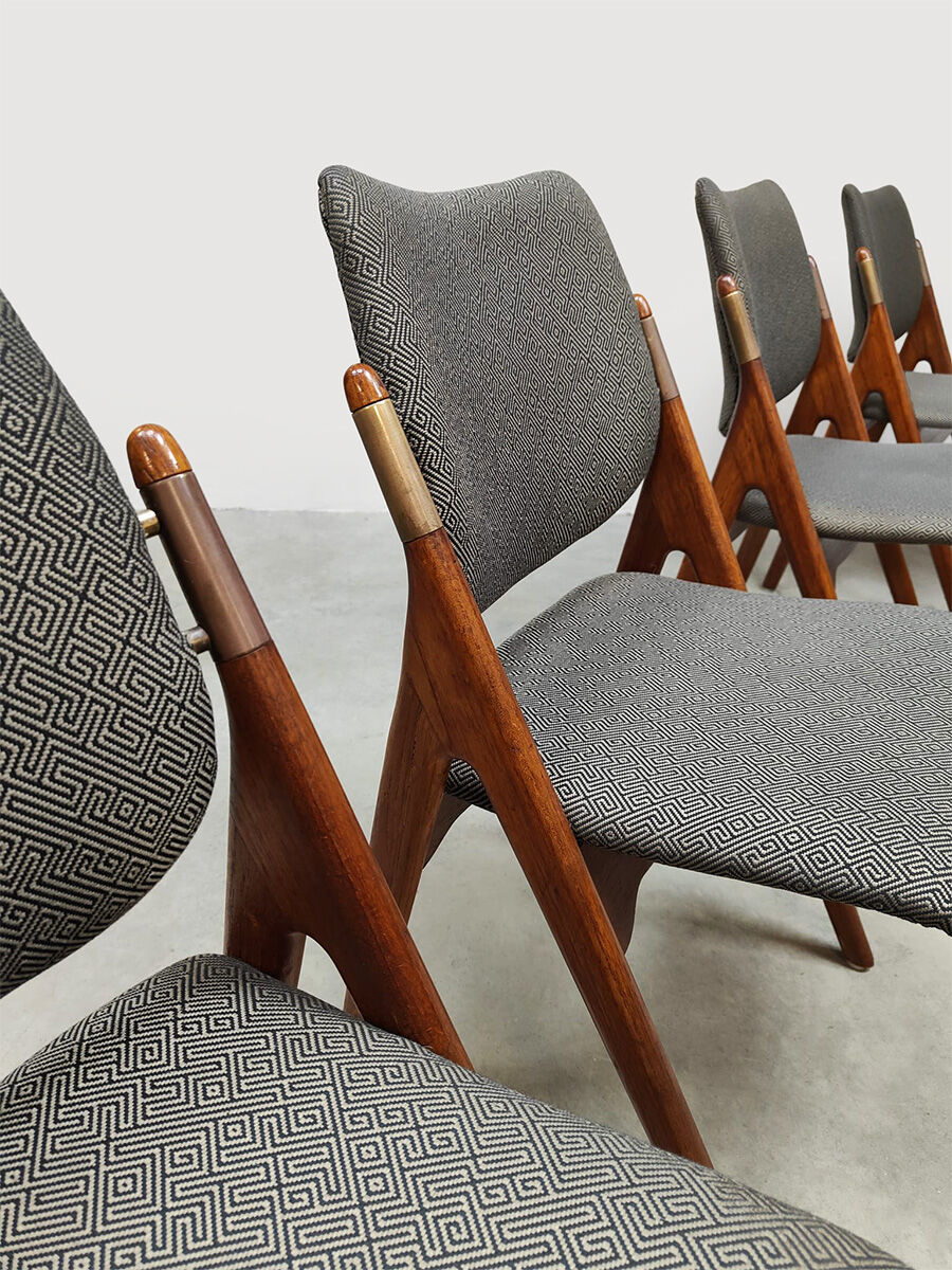 Vintage Scandinavian design dining chairs Olav Houg 1960