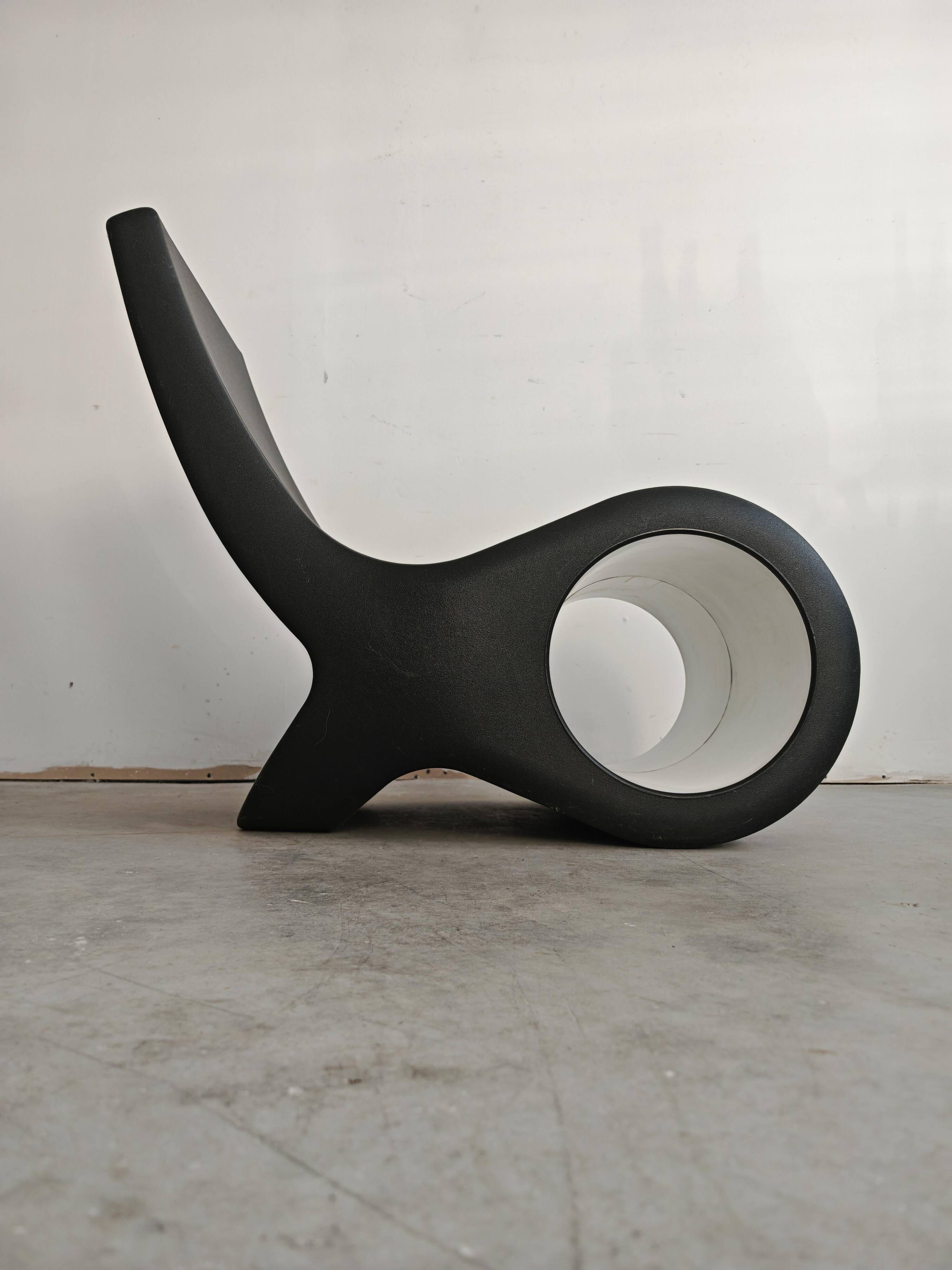 Fauteuil lounge postmoderne Fish chair Satyendra Pakhalé Cappellini