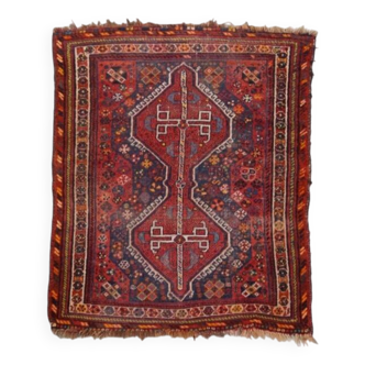 tapis oriental noué à la main aux couleurs dominantes rouge et violet 151x108cm