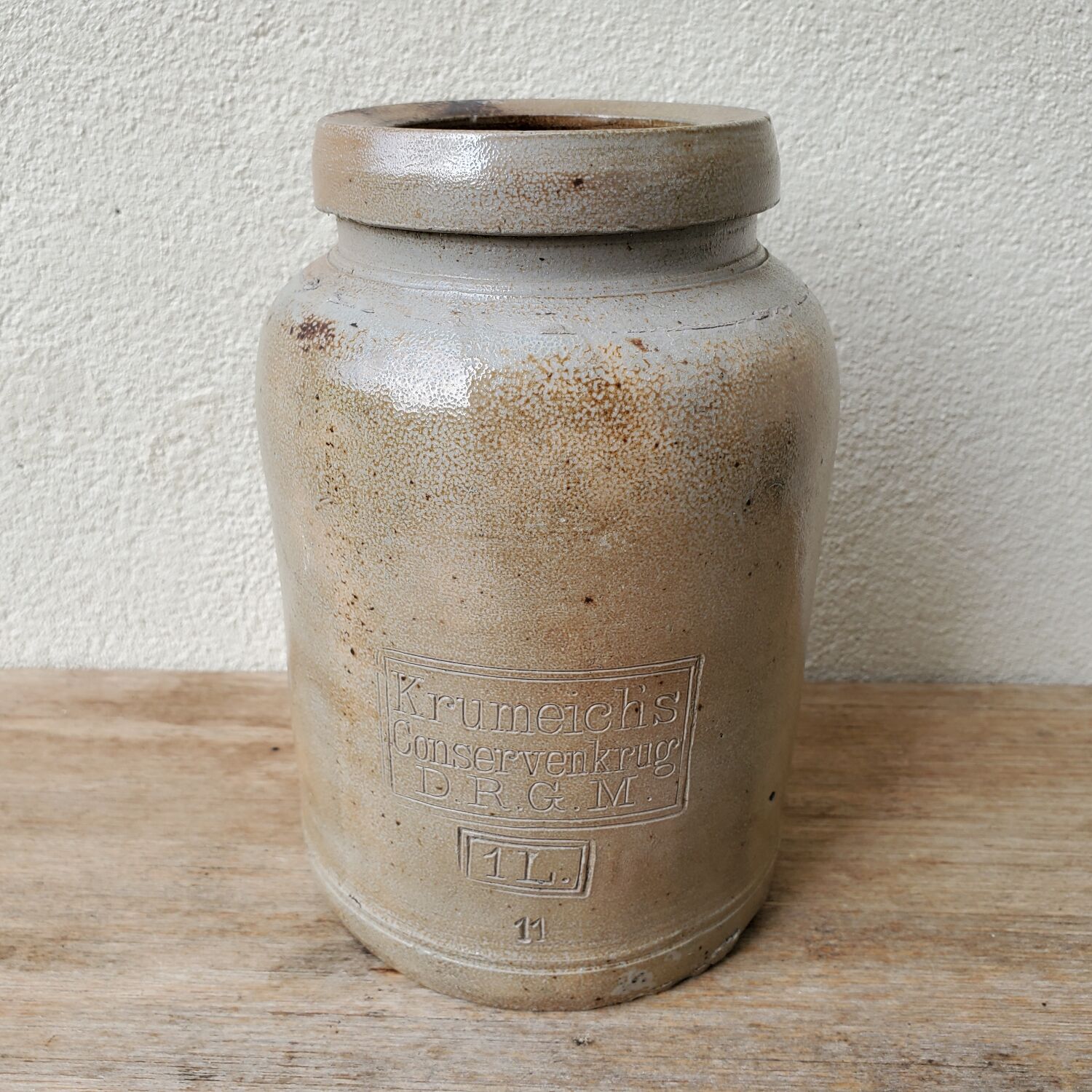 Pot DRGM en céramique allemande