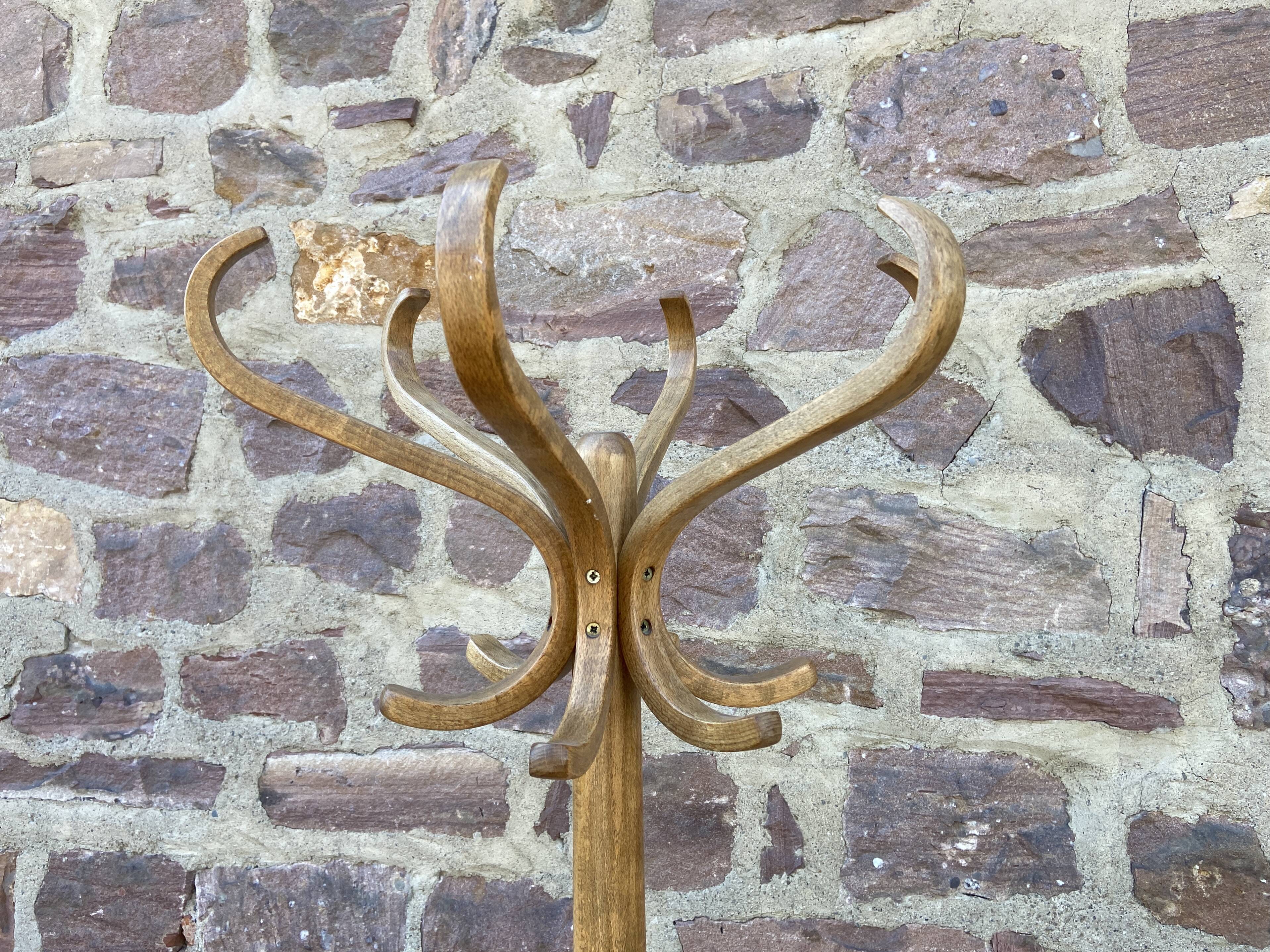 Coat rack on foot vintage parrot 1980 bentwood