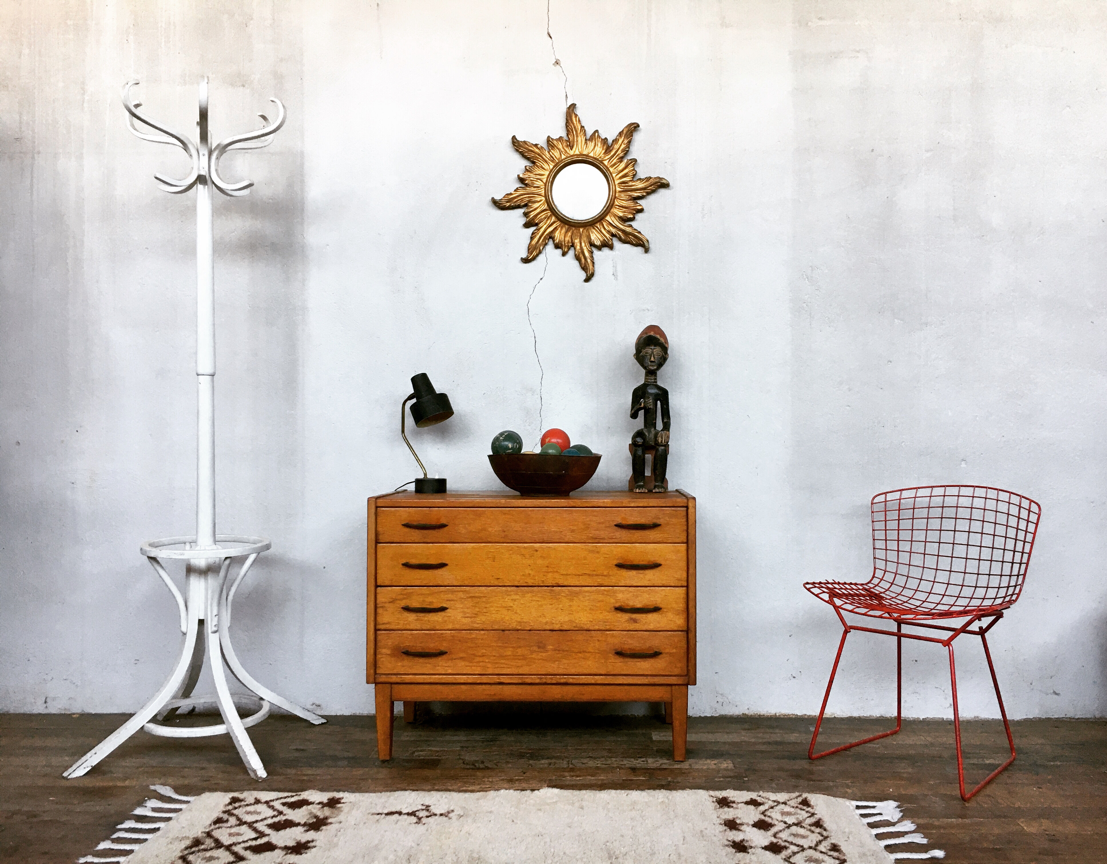 Vintage chest of drawers year 1950