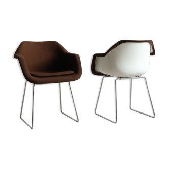 Paire de fauteuils design Robin Day pour Hille