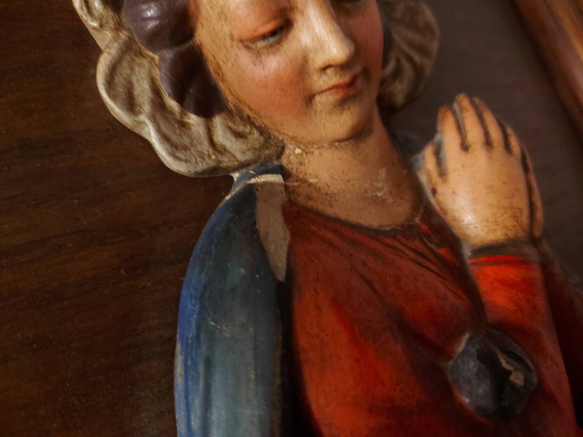 Painting, low relief in polychrome plaster, virgin mary, child jesus on wooden frame