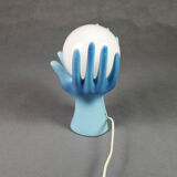 Lampe vintage mains et globe opaline - bleue - luminaire vintage