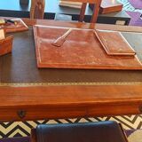 Minister's desk with pull tabs