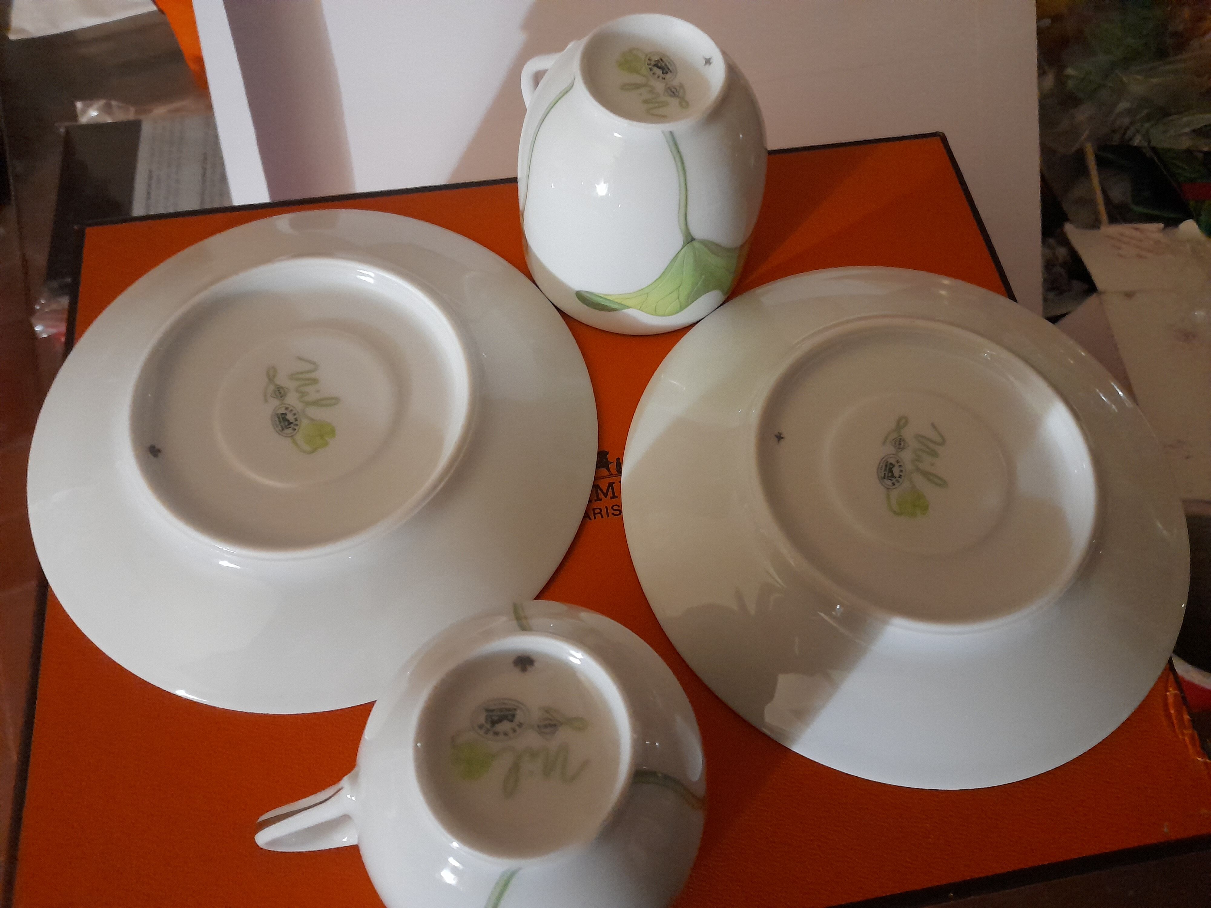 Hermes coffee cups nile