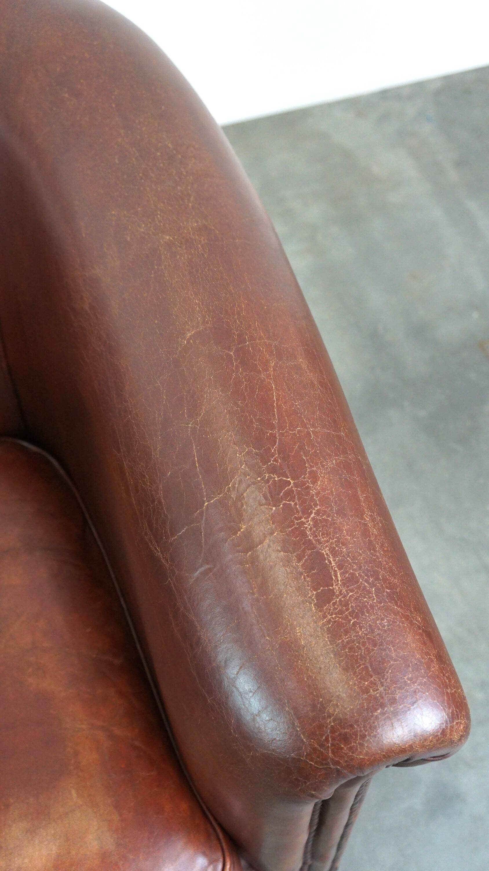 Comfortable, Spacious Sheepskin Leather Club Chair with a Loose Seat Cushion