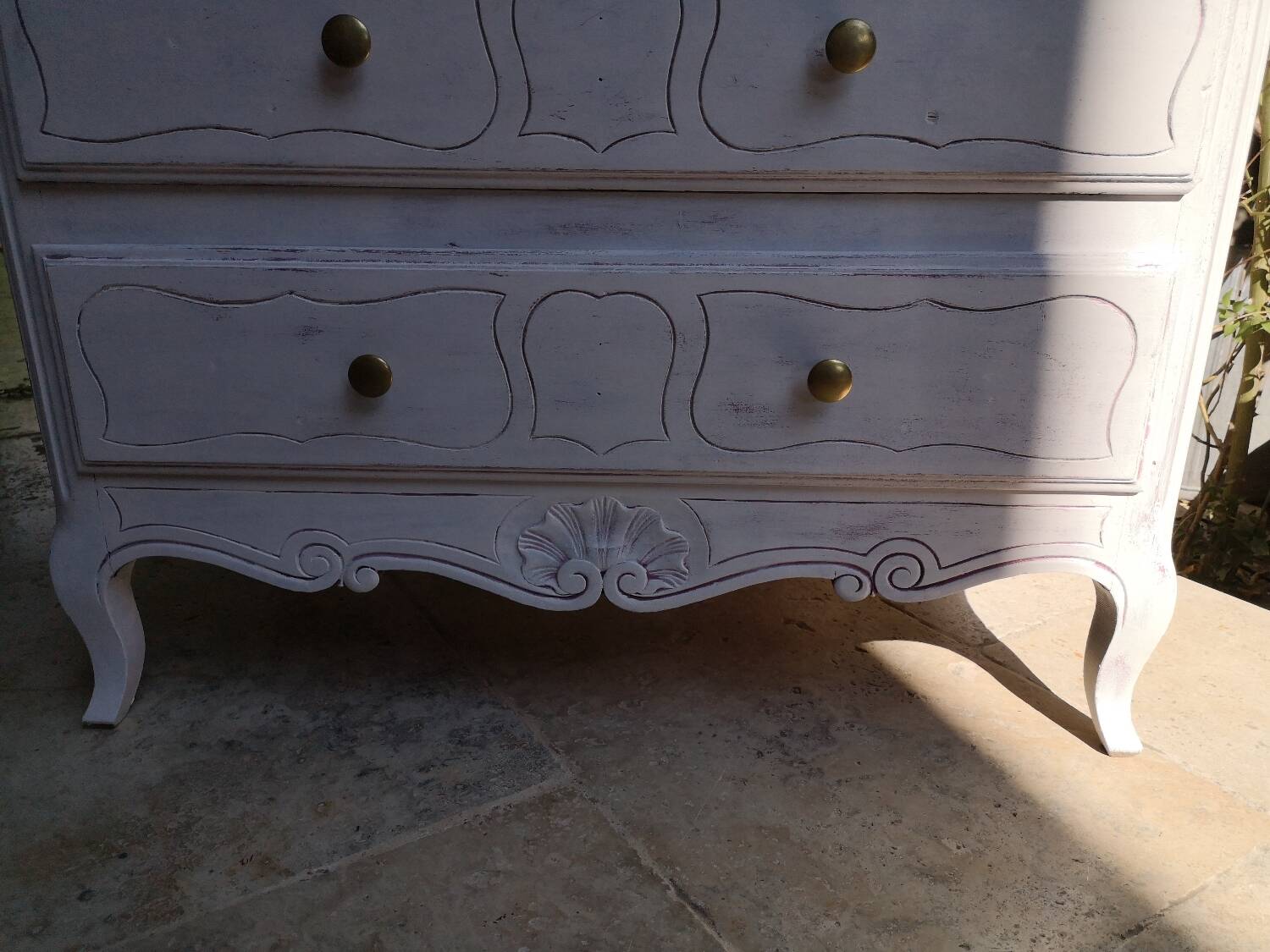 Antique chest of drawers