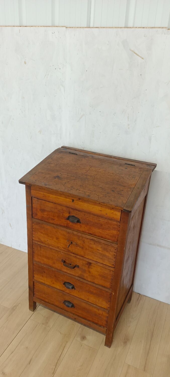 Printer's workshop furniture