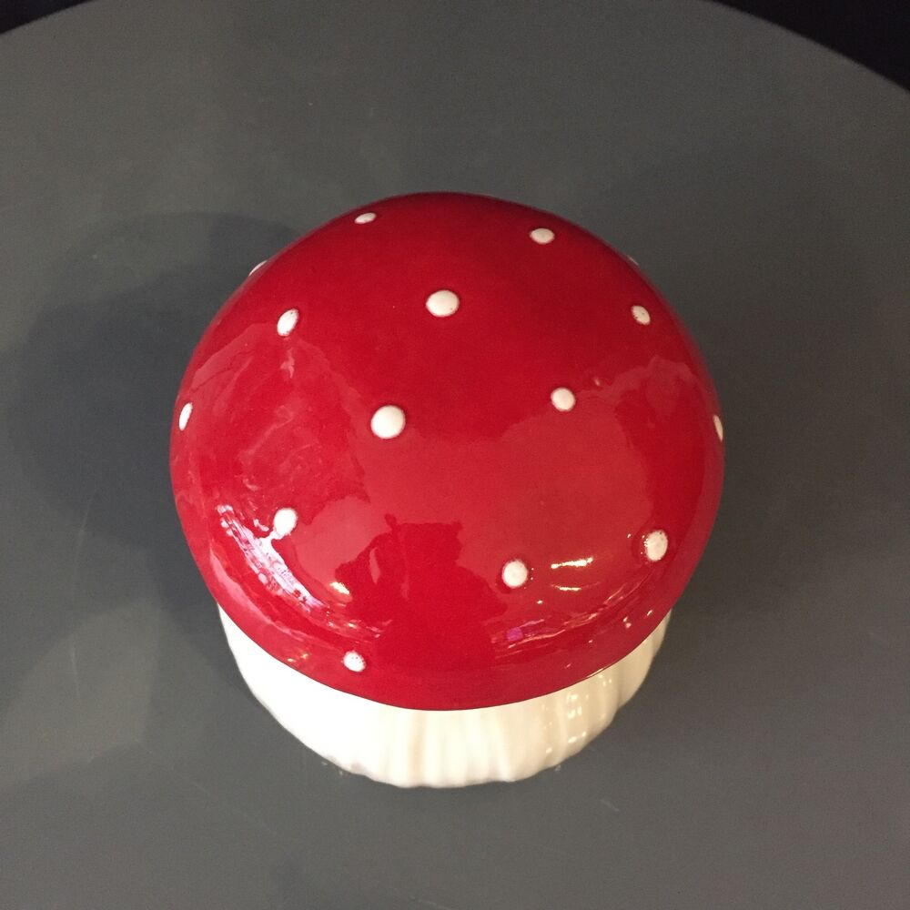 Candy representing a fungus