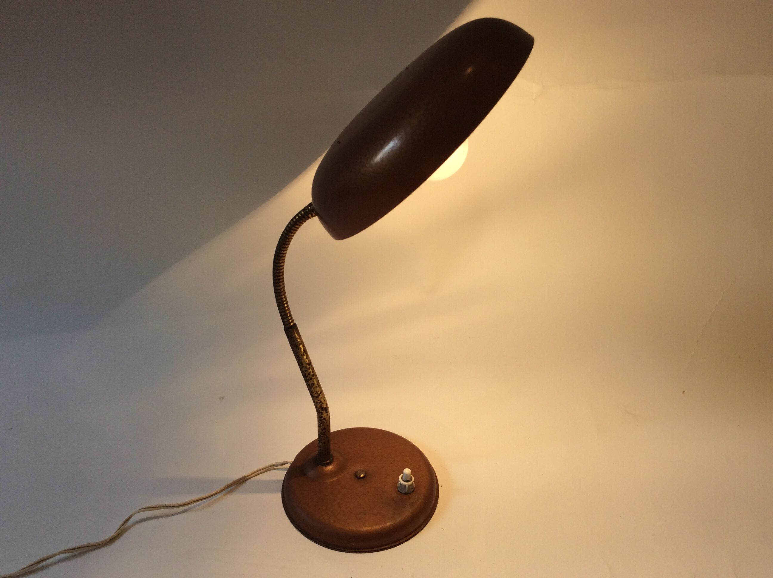 Vintage articulated lamp