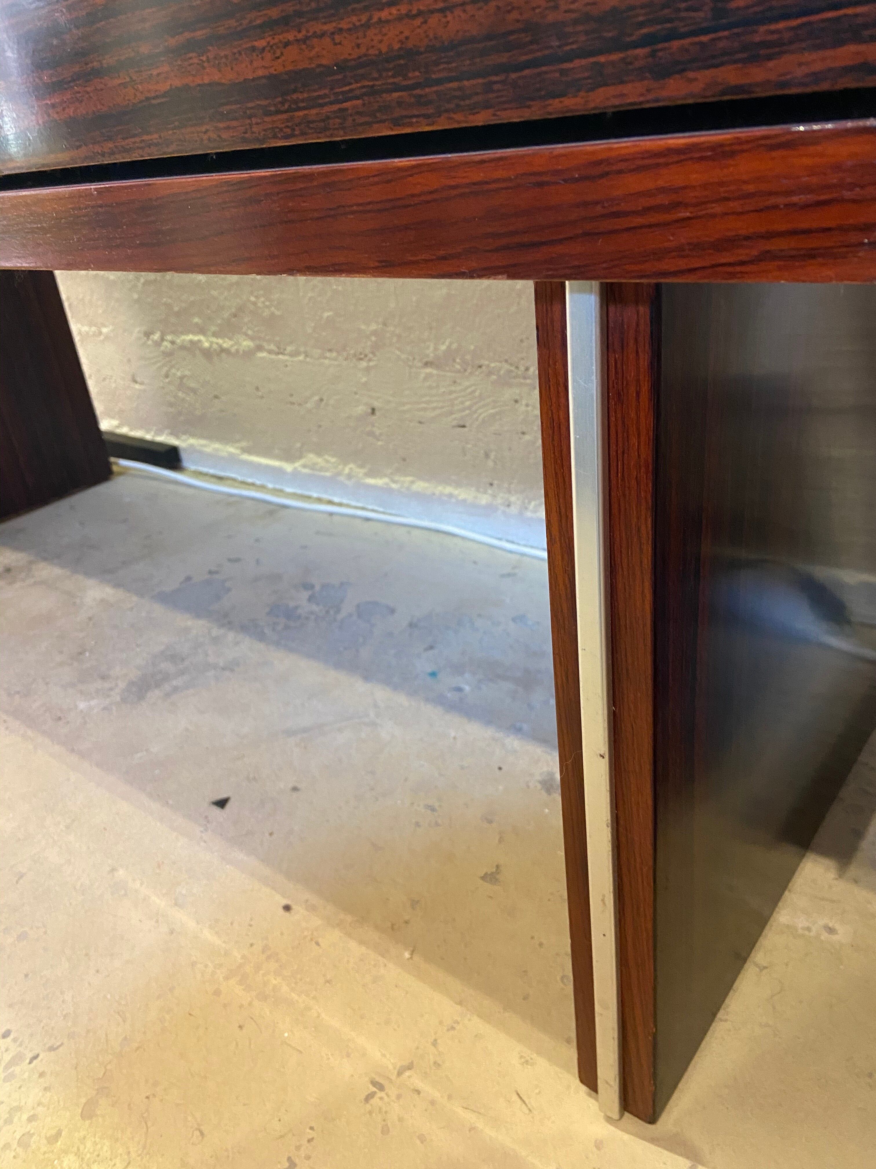 Console 1970 - Palissandre and stainless steel