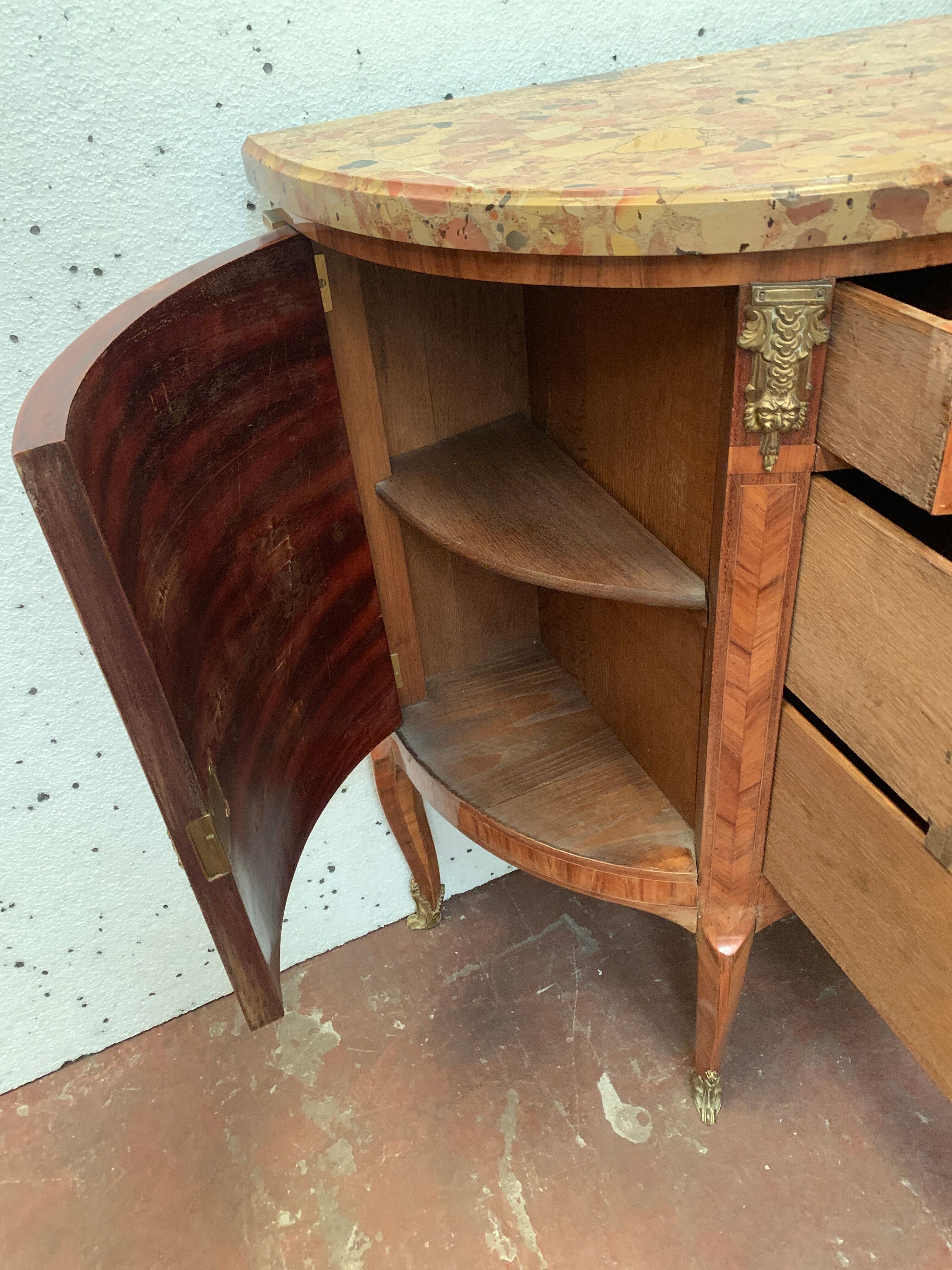 Chest of drawers in half moon style Louis XVI Marquetry with cube bottom XX century