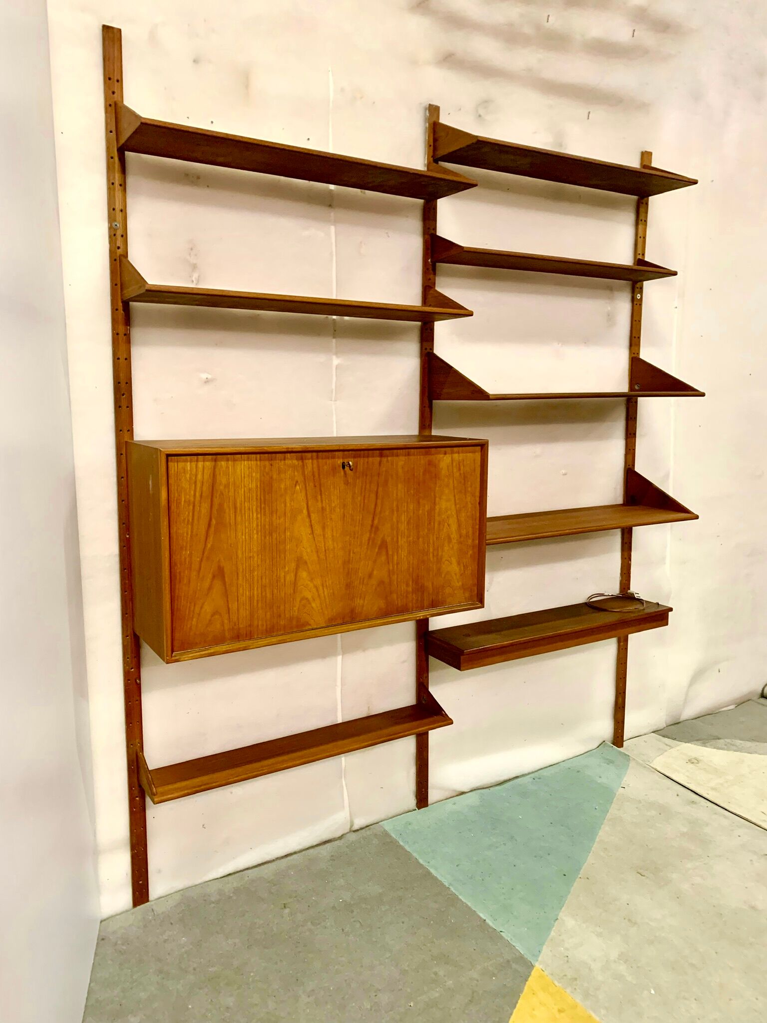 Scandinavian HG Wallunit  Rhode 1962