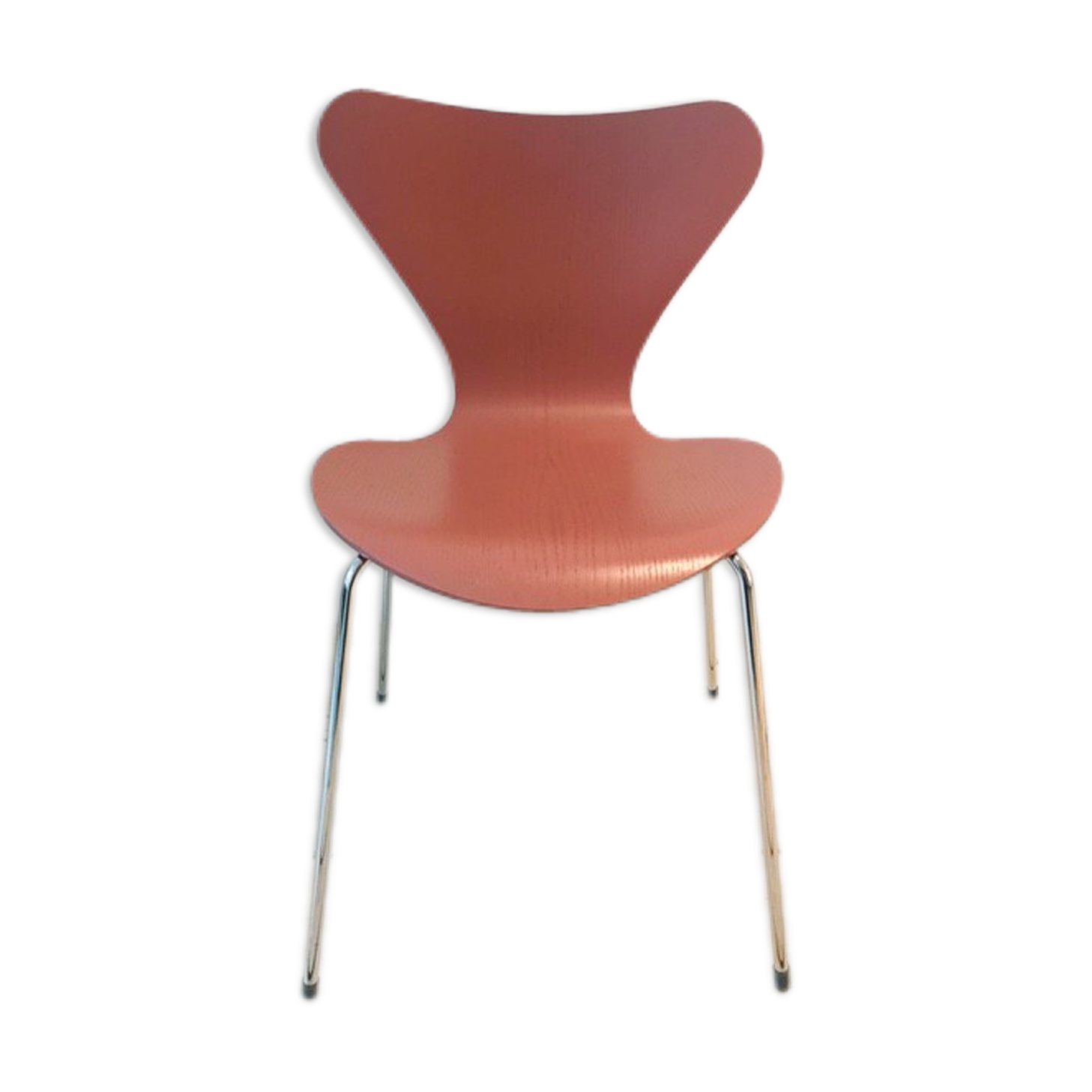 Chair serie 7 3107 by Arne Jacobsen for fritz hansen