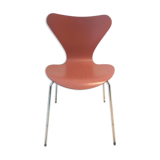 Chair serie 7 3107 by Arne Jacobsen for fritz hansen