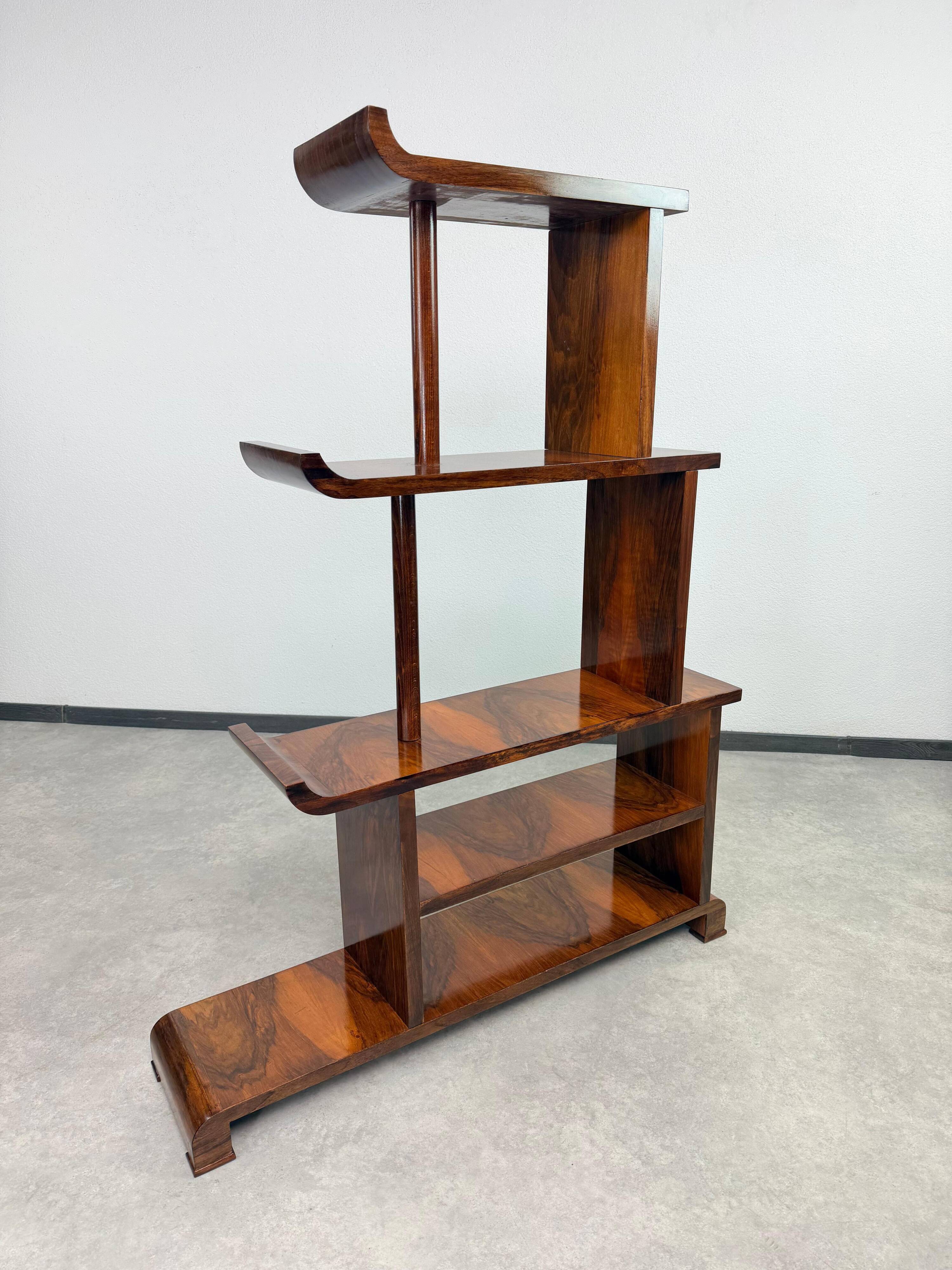 Paire de rares étagères à gradins / séparateurs de pièces de style Art Déco ancien
