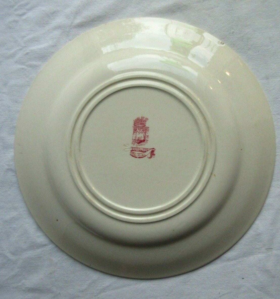 Assiette plate Art Nouveau en rose, porcelaine, modèle Prairial de GIEN