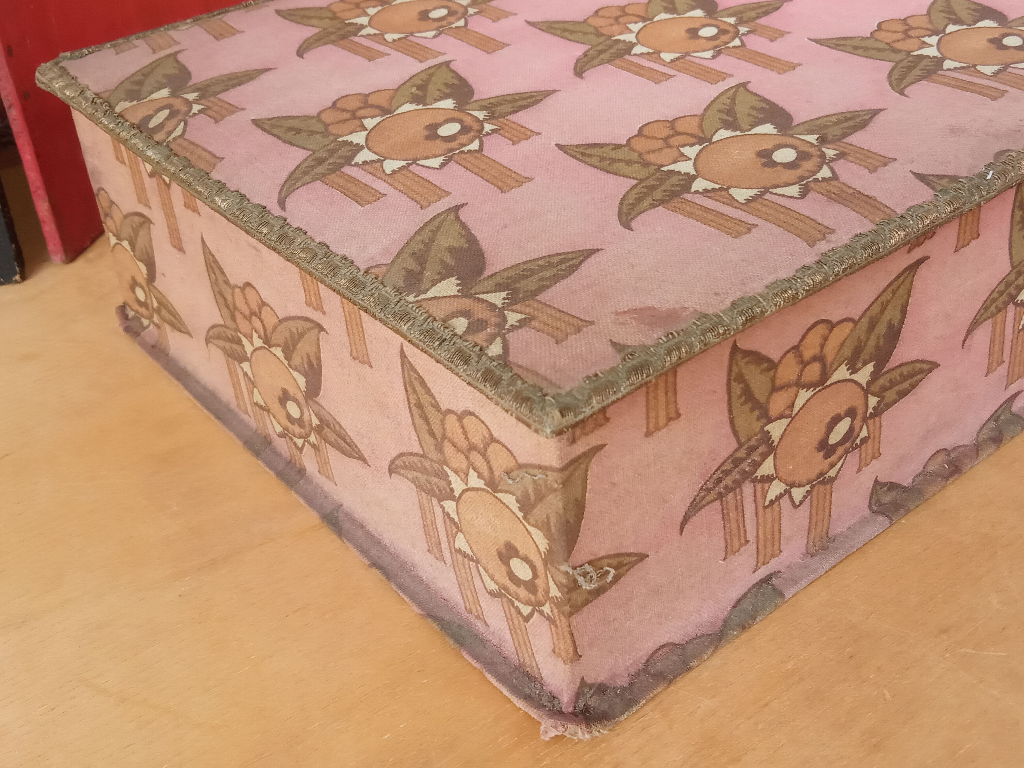 Art-deco fabric box