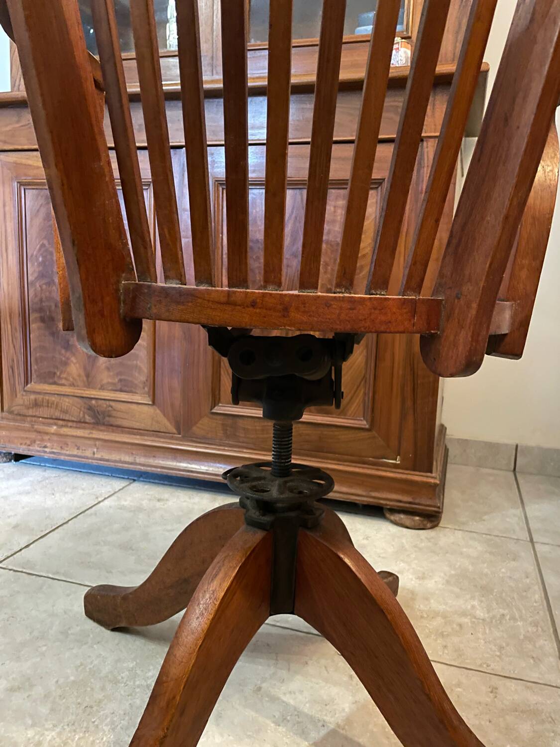 1930s American armchair