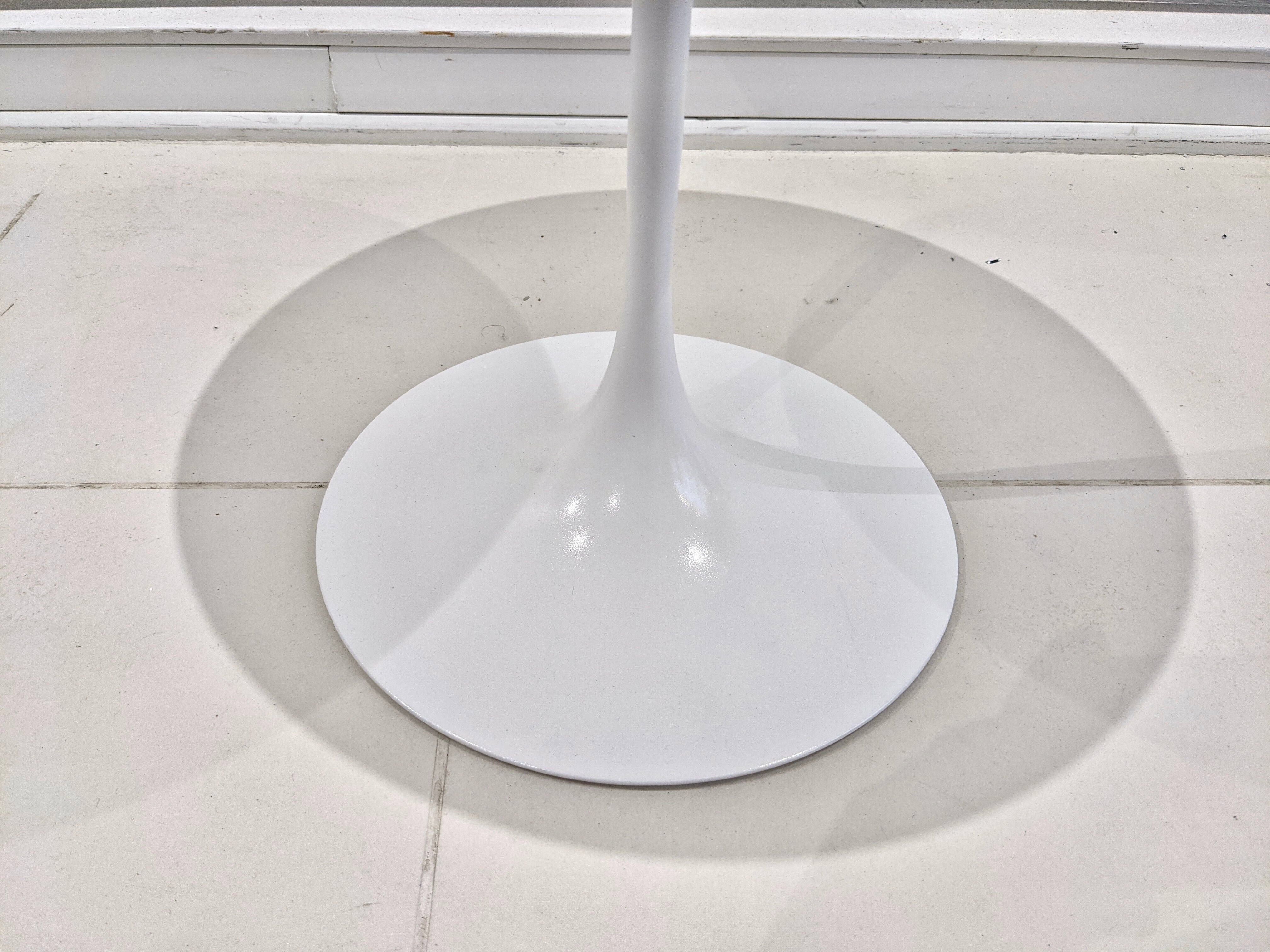 Healing by Eero Saarinen for Knoll